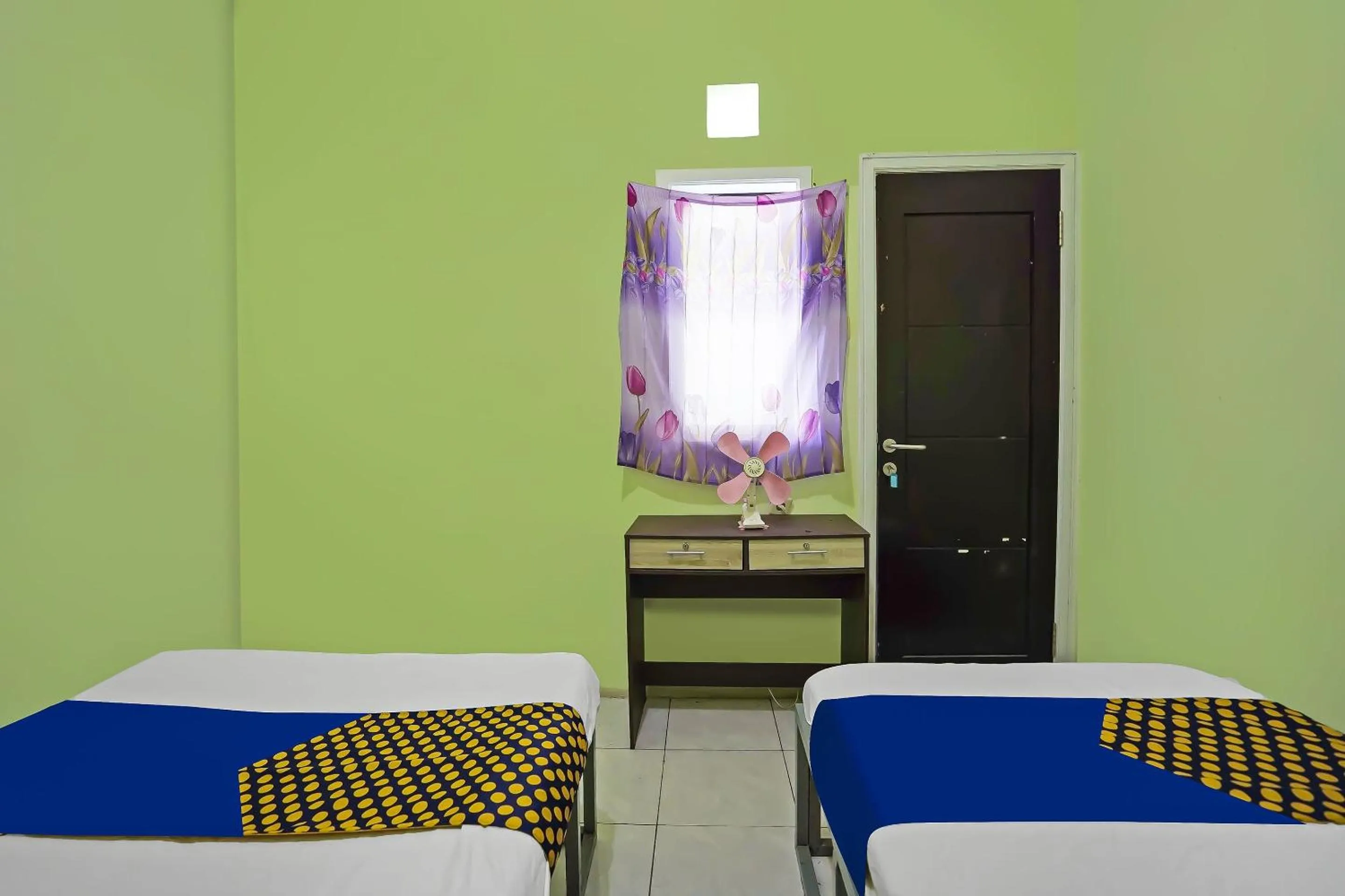 OYO Life 92474 Penginapan Rusunawa Ii