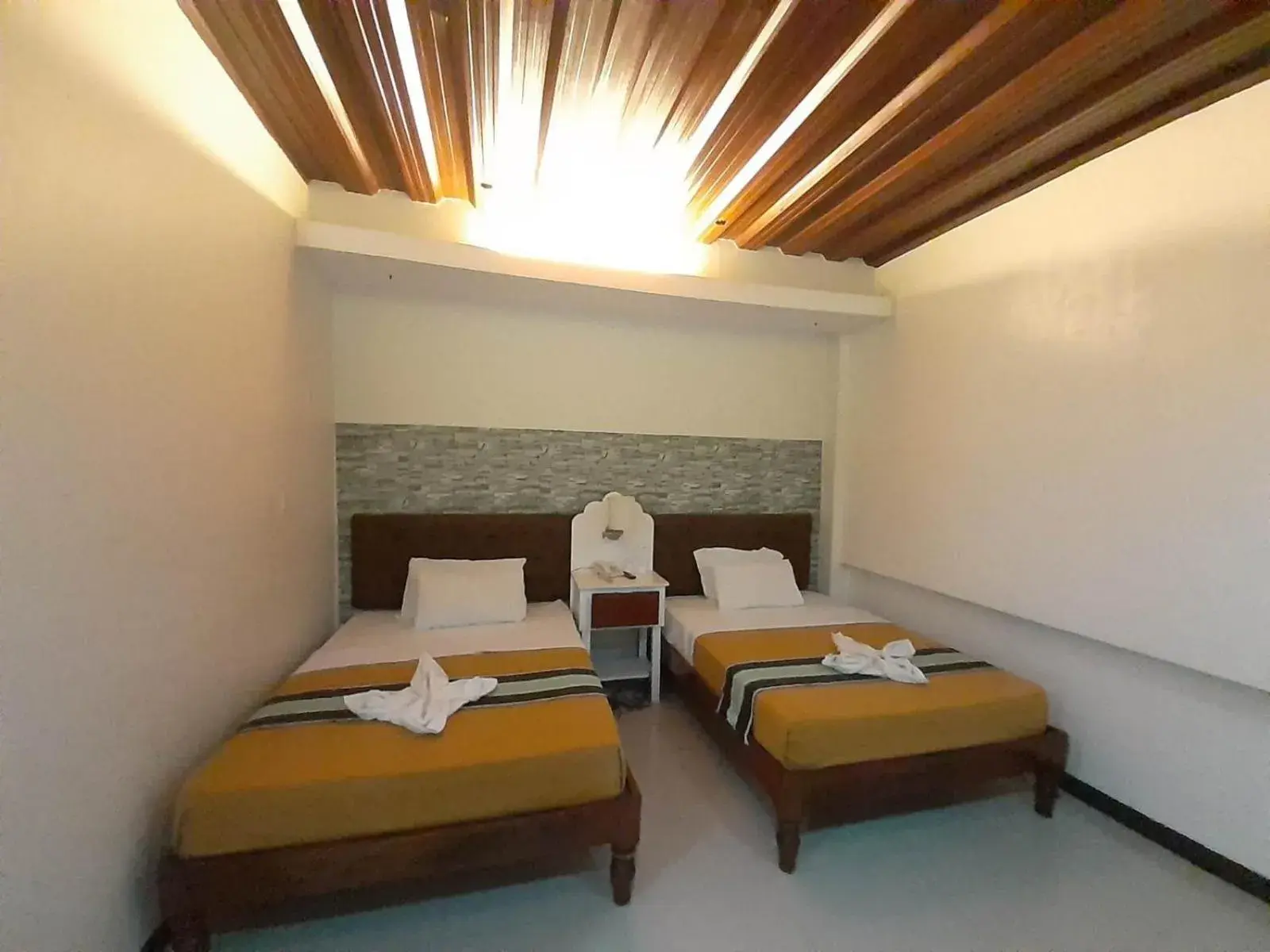 Deluxe Double or Twin Room in MelSol Hotel Deluxe Double or Twin Room in MelSol Hotel