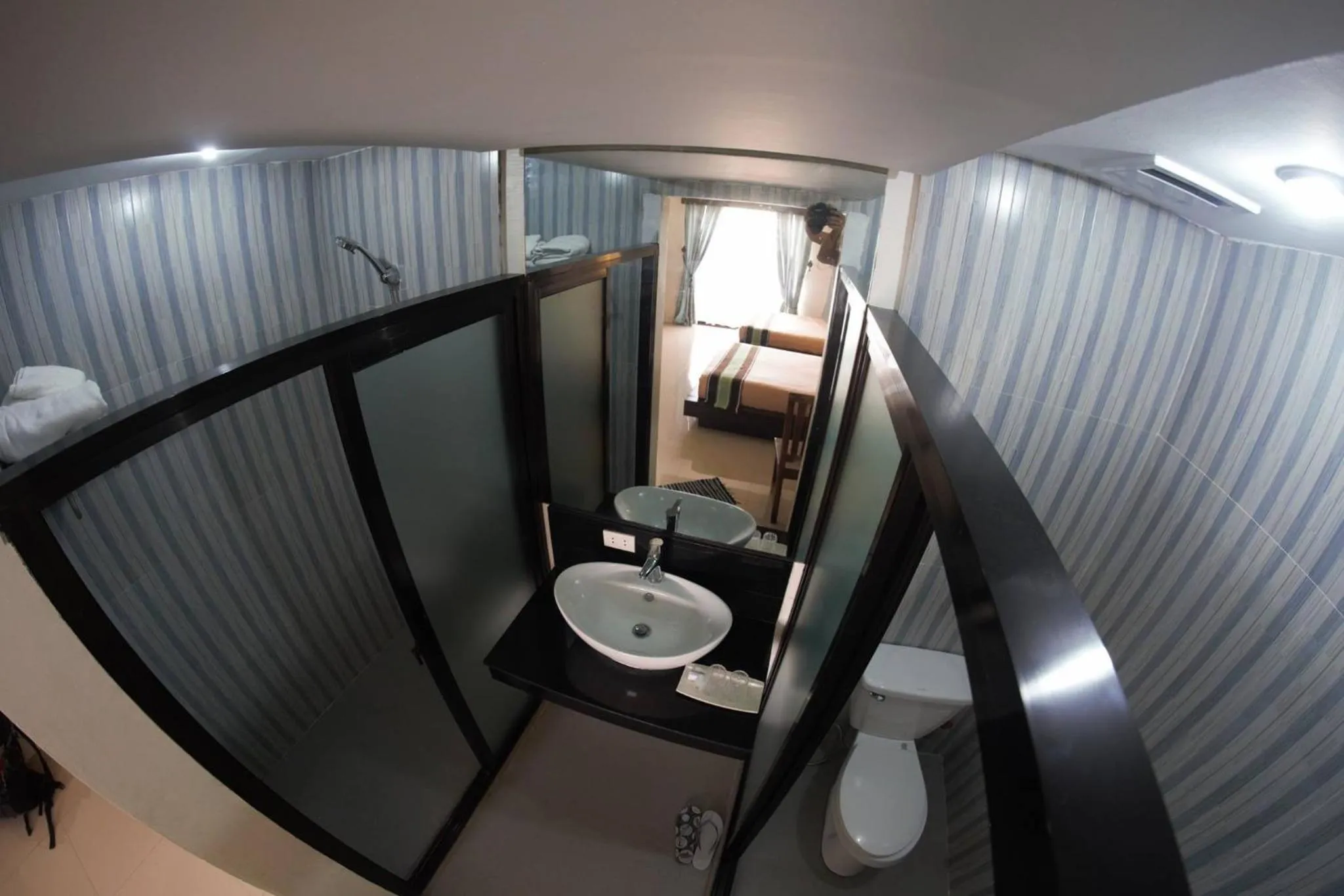 Shower in MelSol Hotel