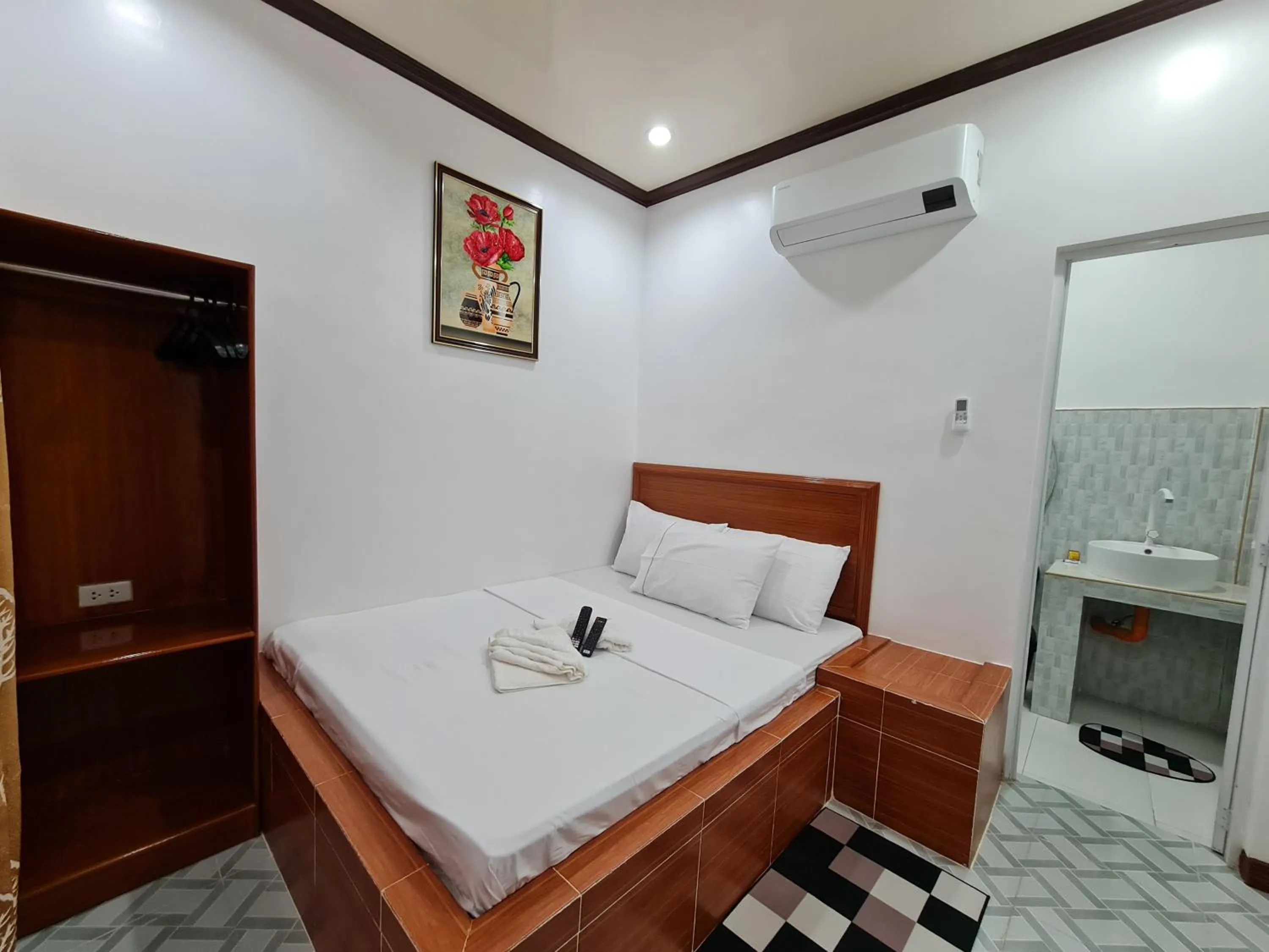 Bed in Alona Rose Hotel by SMS Hospitality