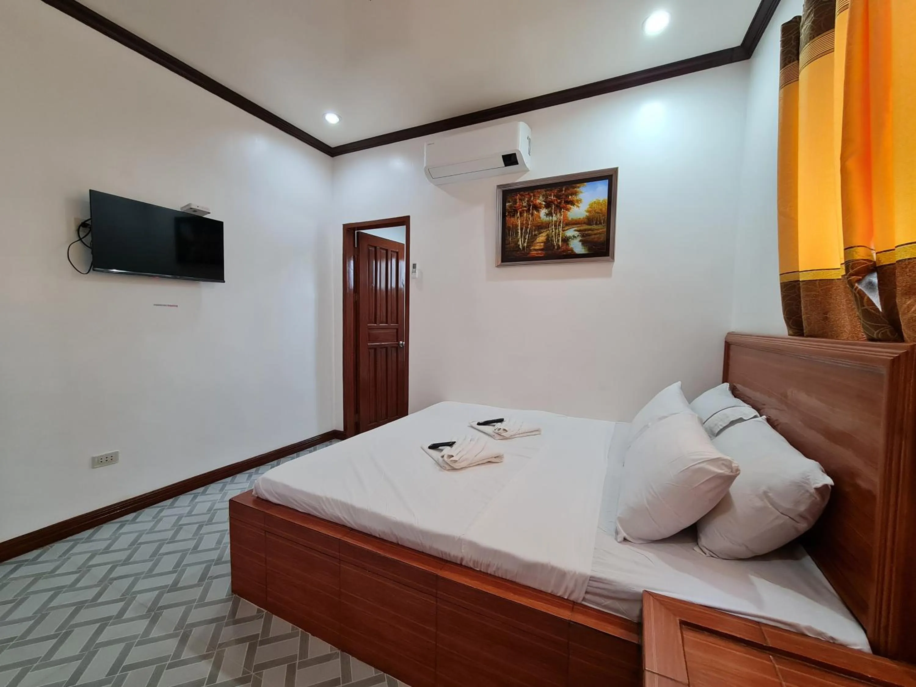 Bedroom, Bed in Alona Rose Hotel by SMS Hospitality