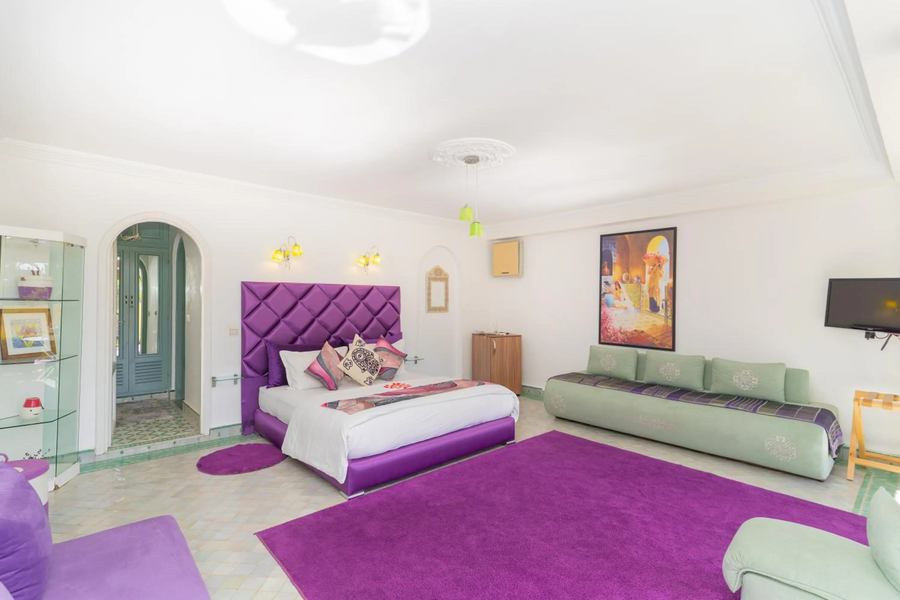 Living room, Bed in Palais les sources de l'atlas, Padel & spa