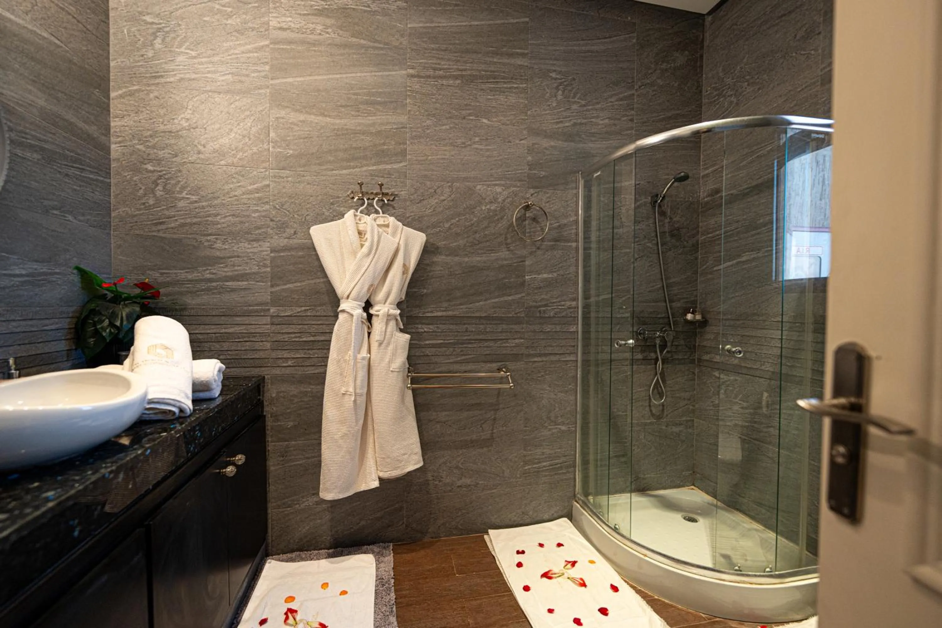 Shower in Palais les sources de l'atlas & spa