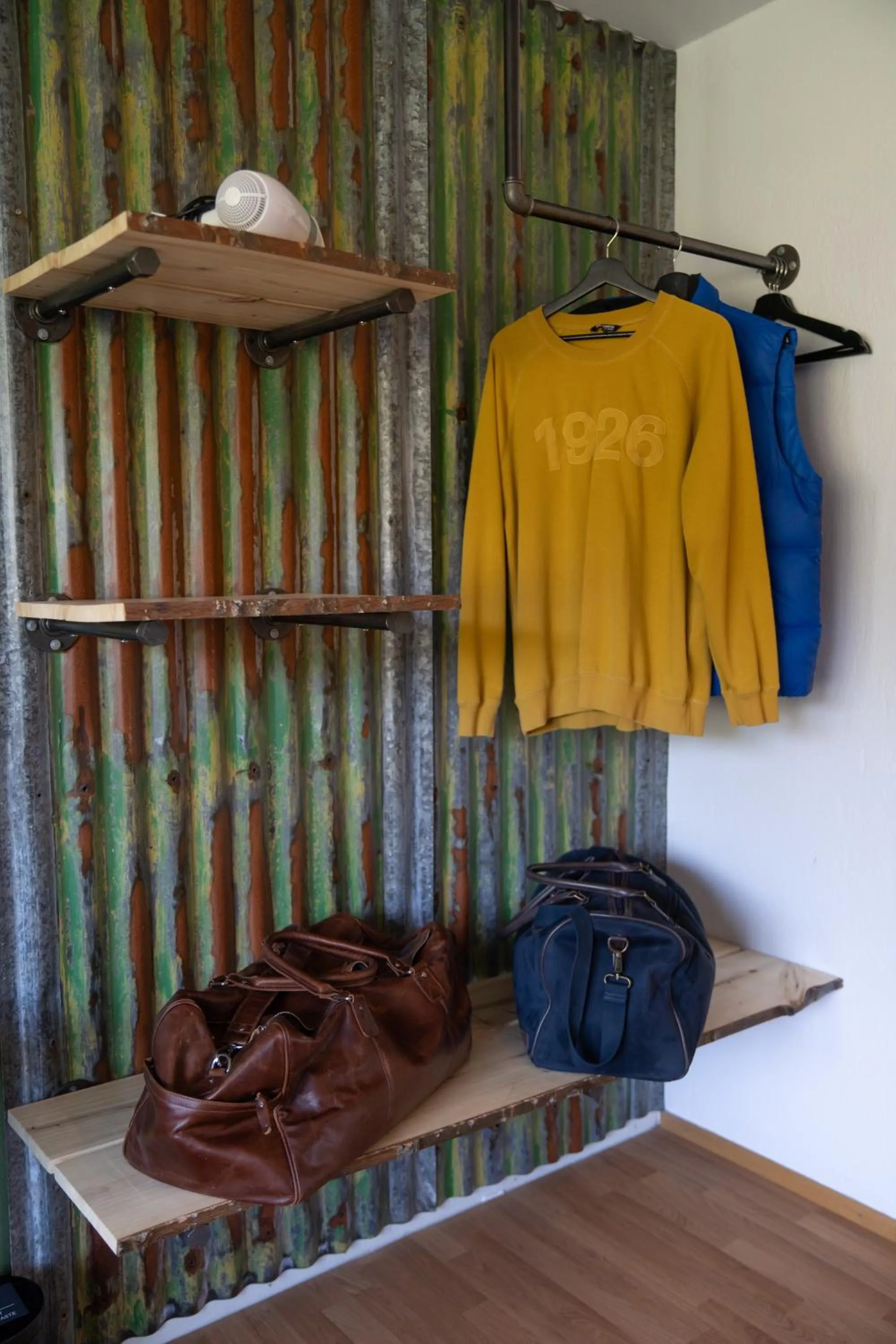 wardrobe in Hotel Breiddalsvik