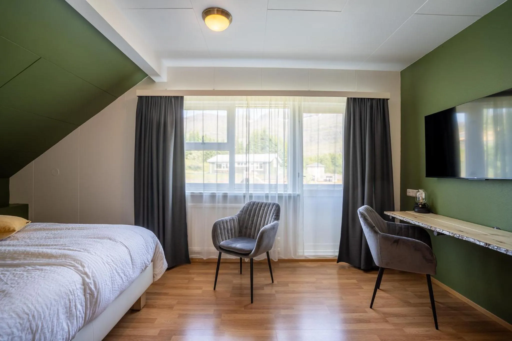 Bedroom, Bed in Hotel Breiddalsvik