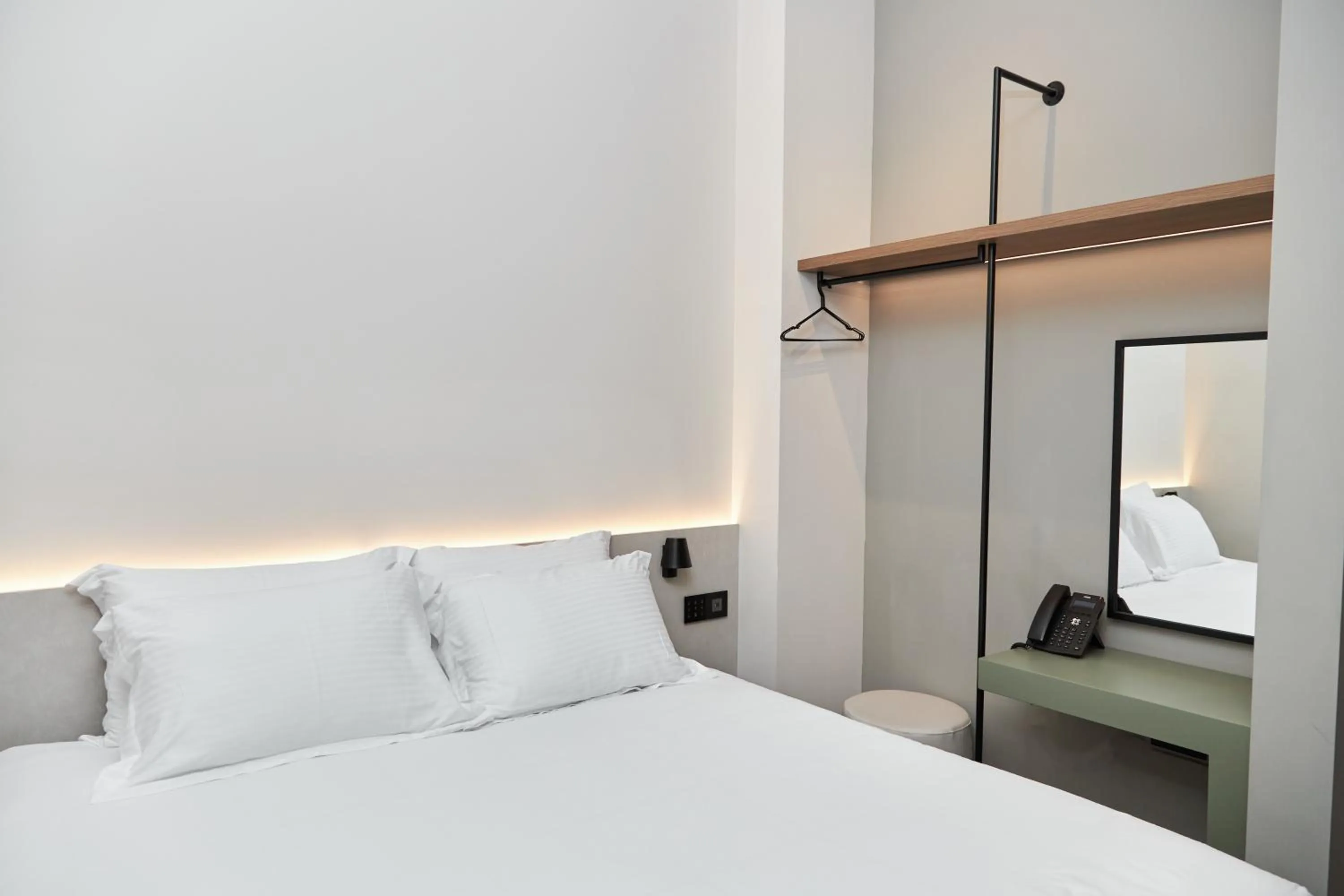 Bedroom, Bed in Alinea Primo Historic Center