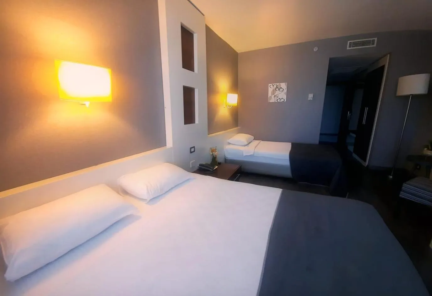 Bed in Dedepark Hotel