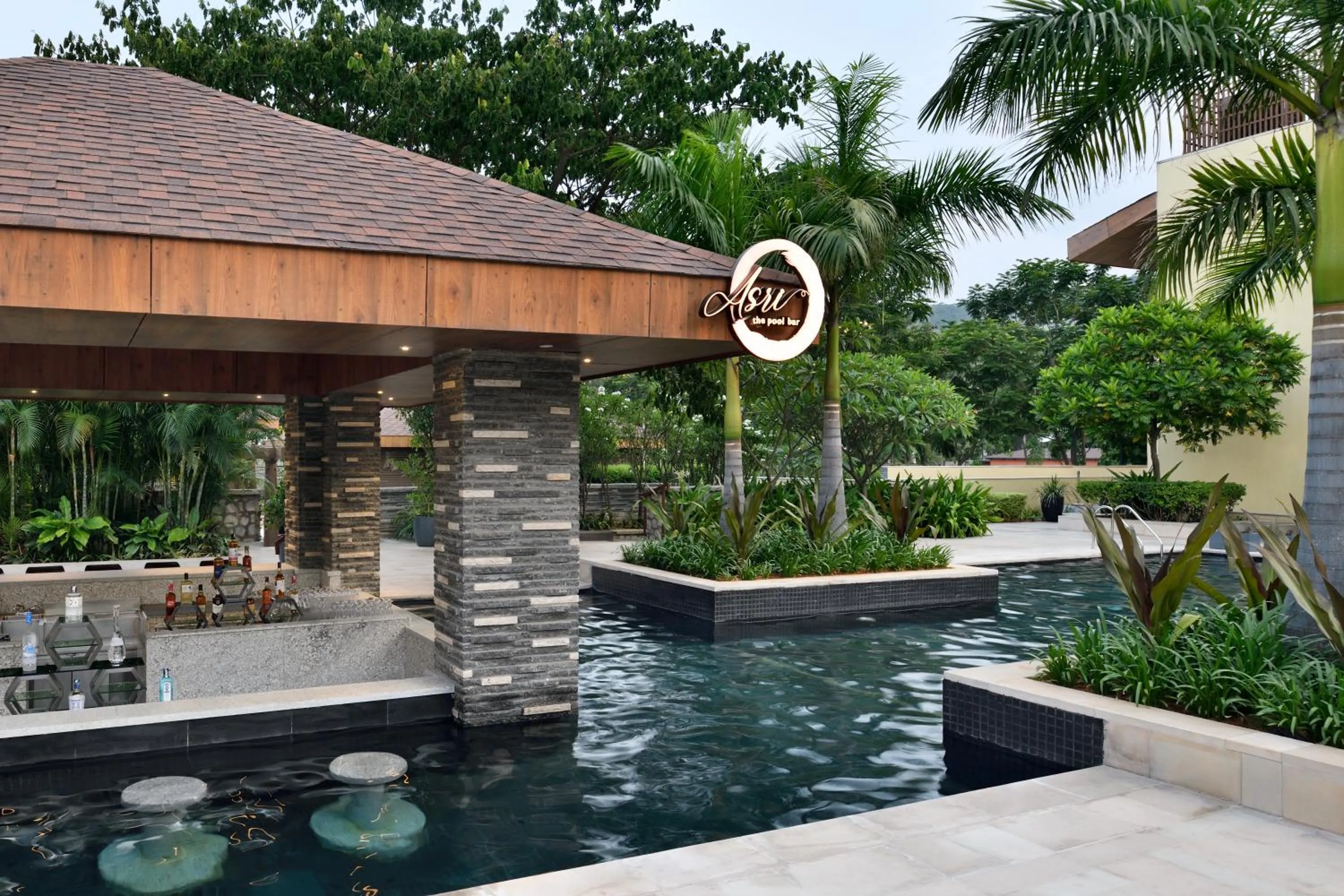 Restaurant/places to eat in Mulberry Shades Bengaluru Nandi Hills - a Tribute Portfolio Resort