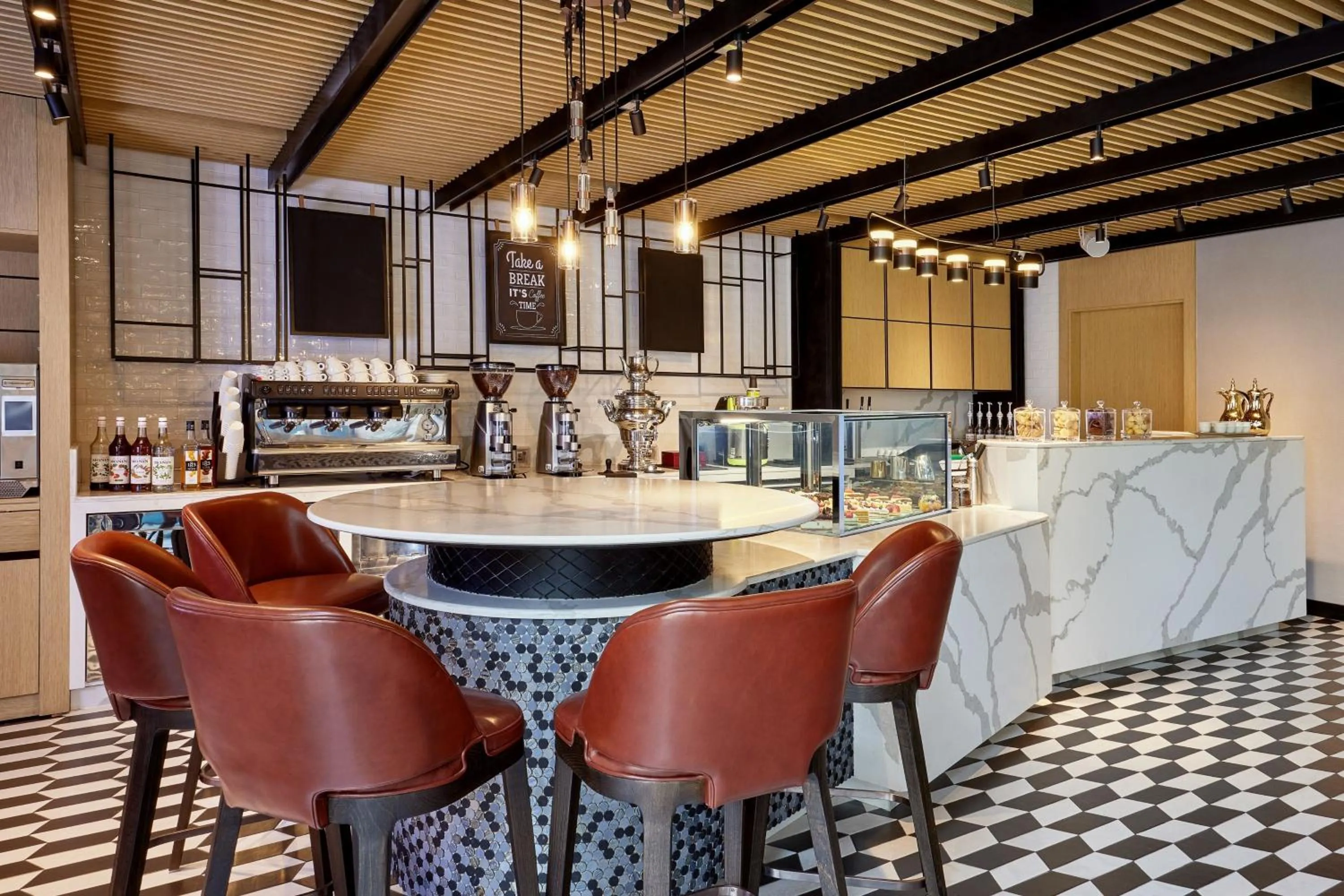 Lounge or bar in Courtyard by Marriott Jubail