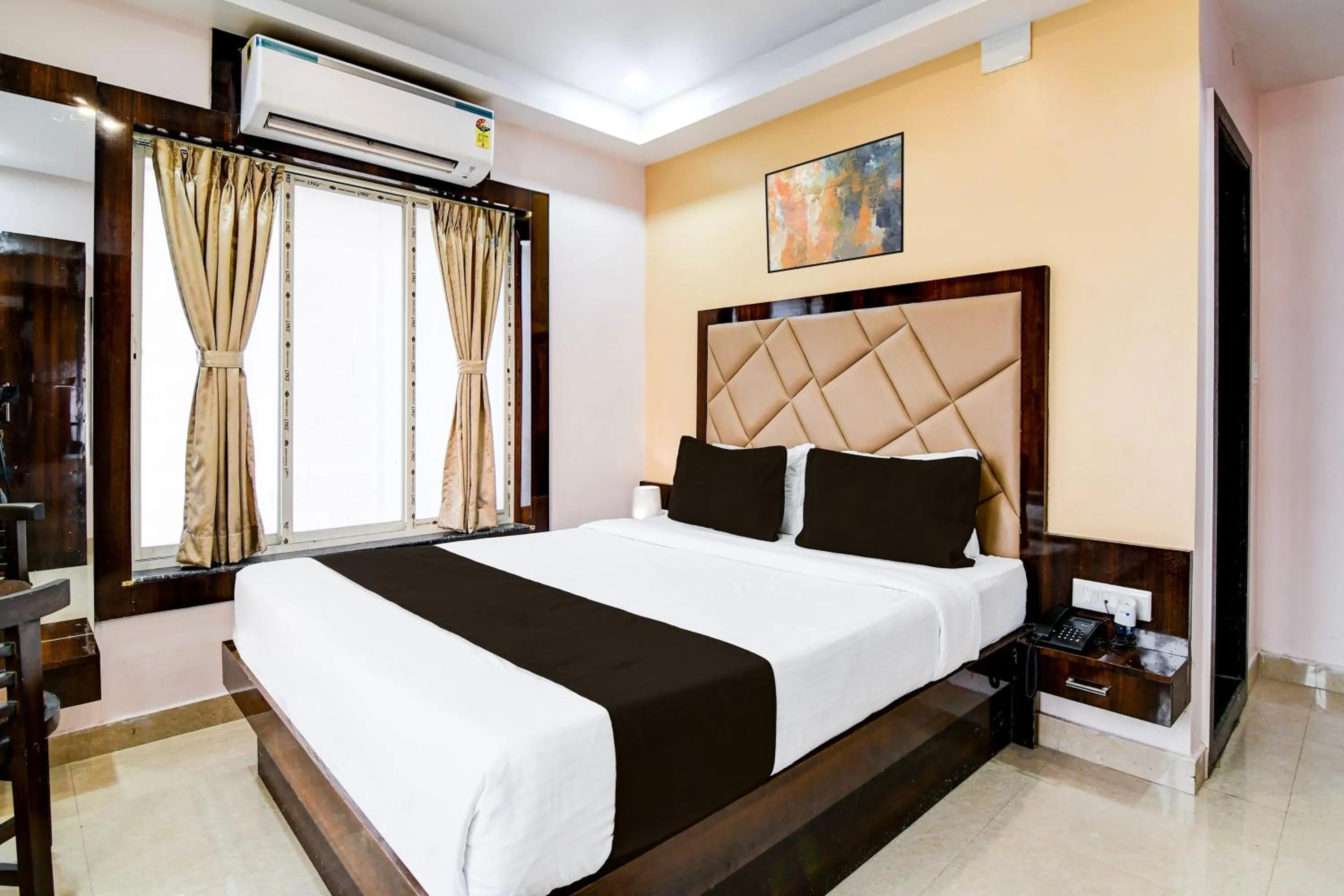 Bedroom, Bed in Collection O New Town DD Block