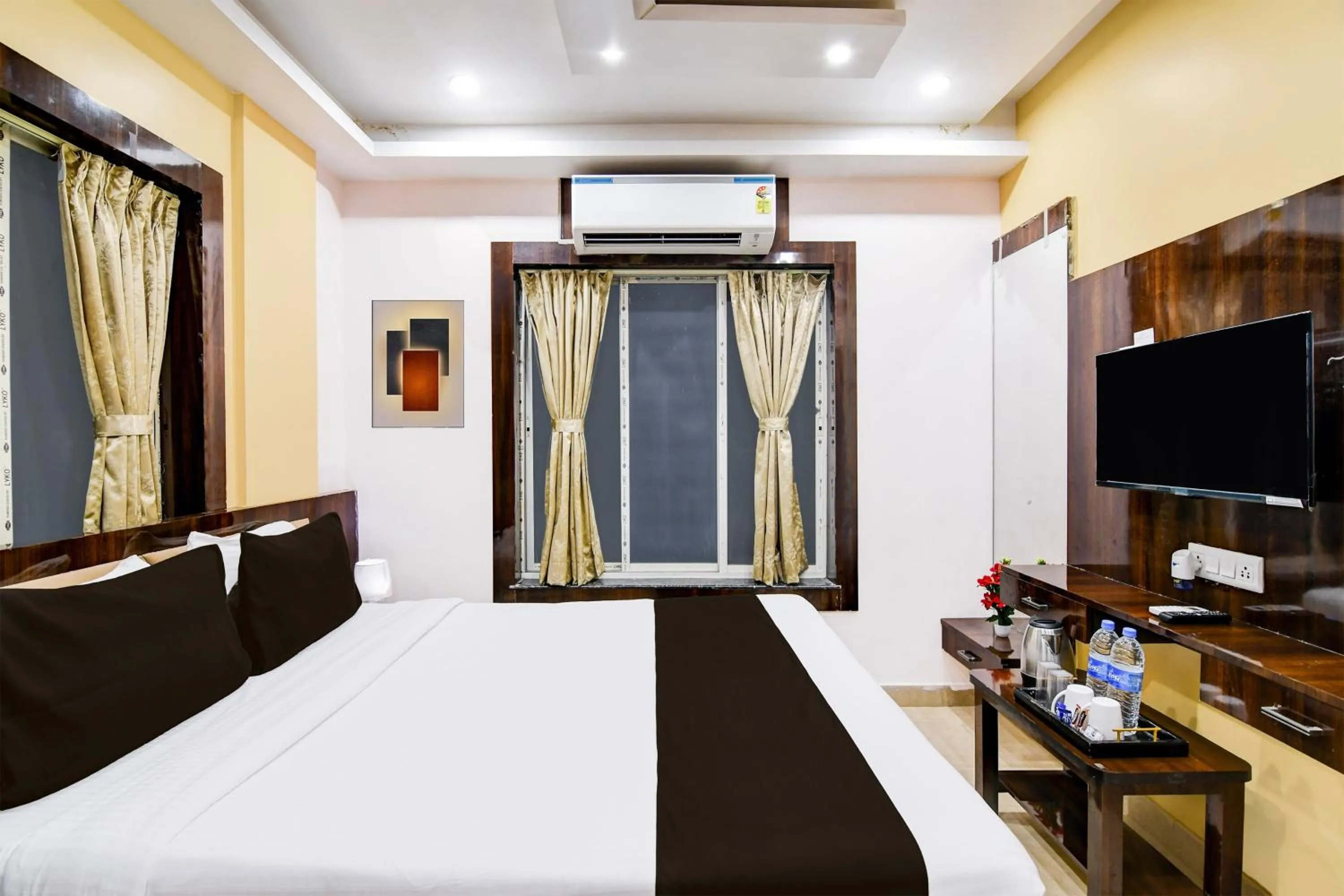 Bedroom, Bed in Collection O New Town DD Block