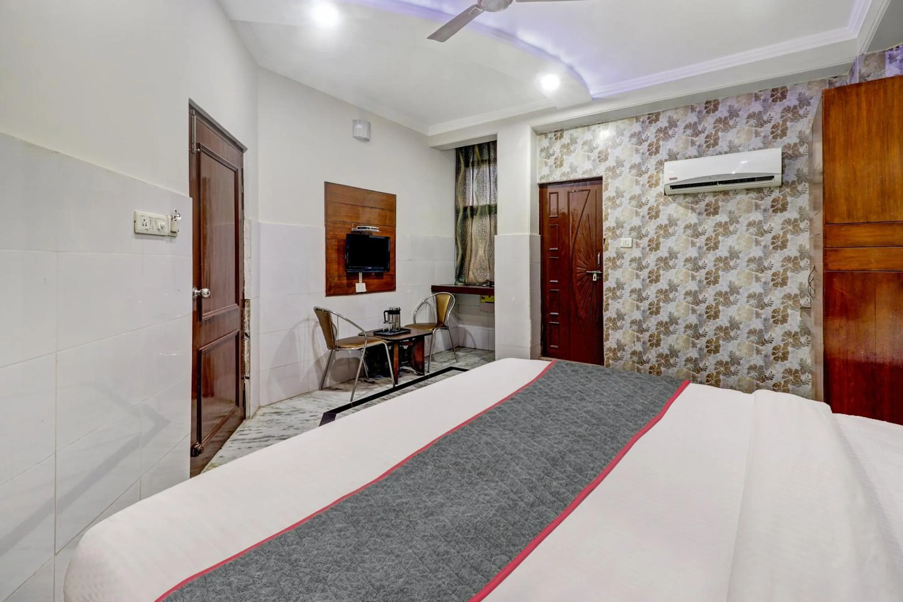 Bedroom, Bed in Hotel O ASA AGRA