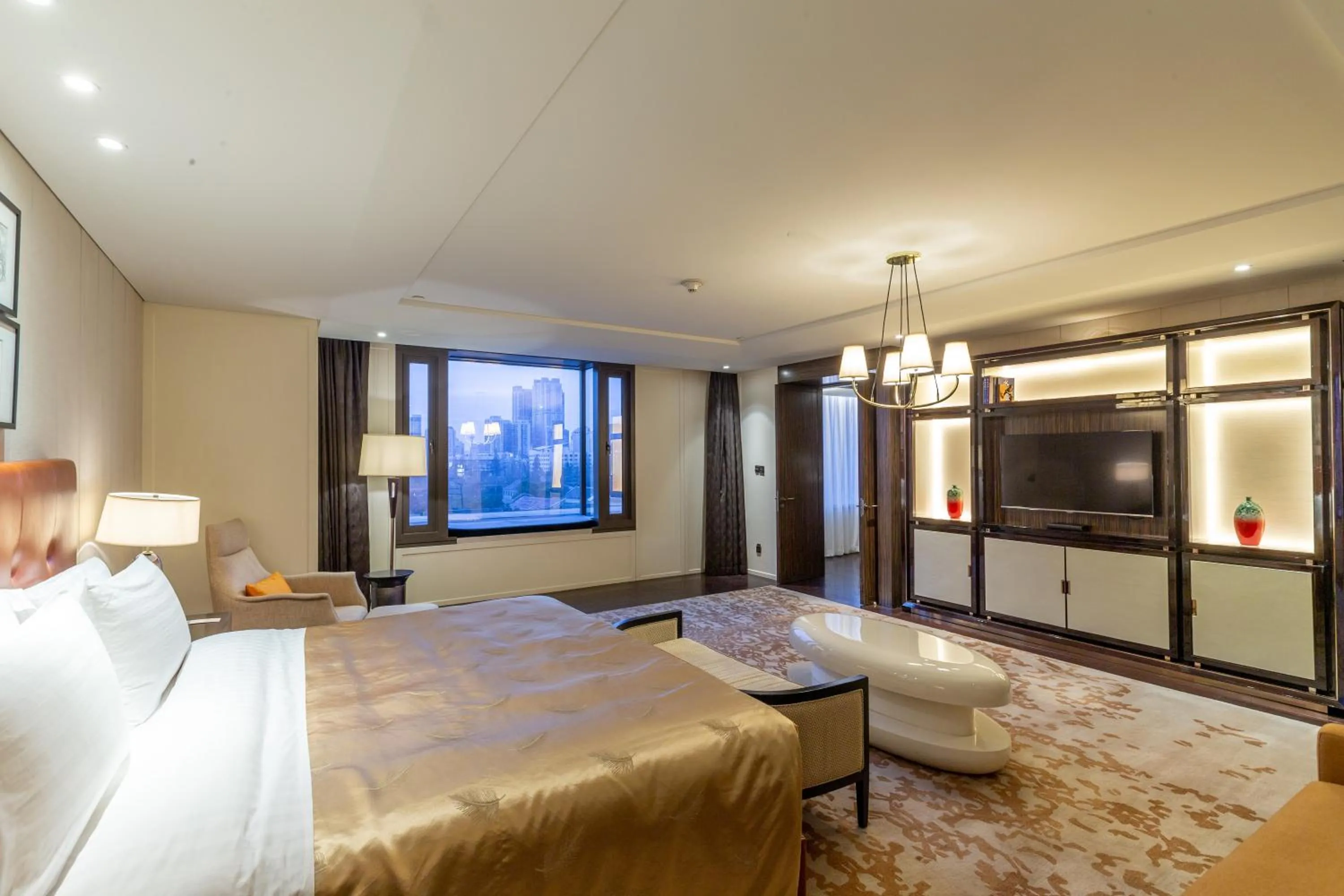 Bed in The Grand Mansion Hotel,Nanjing