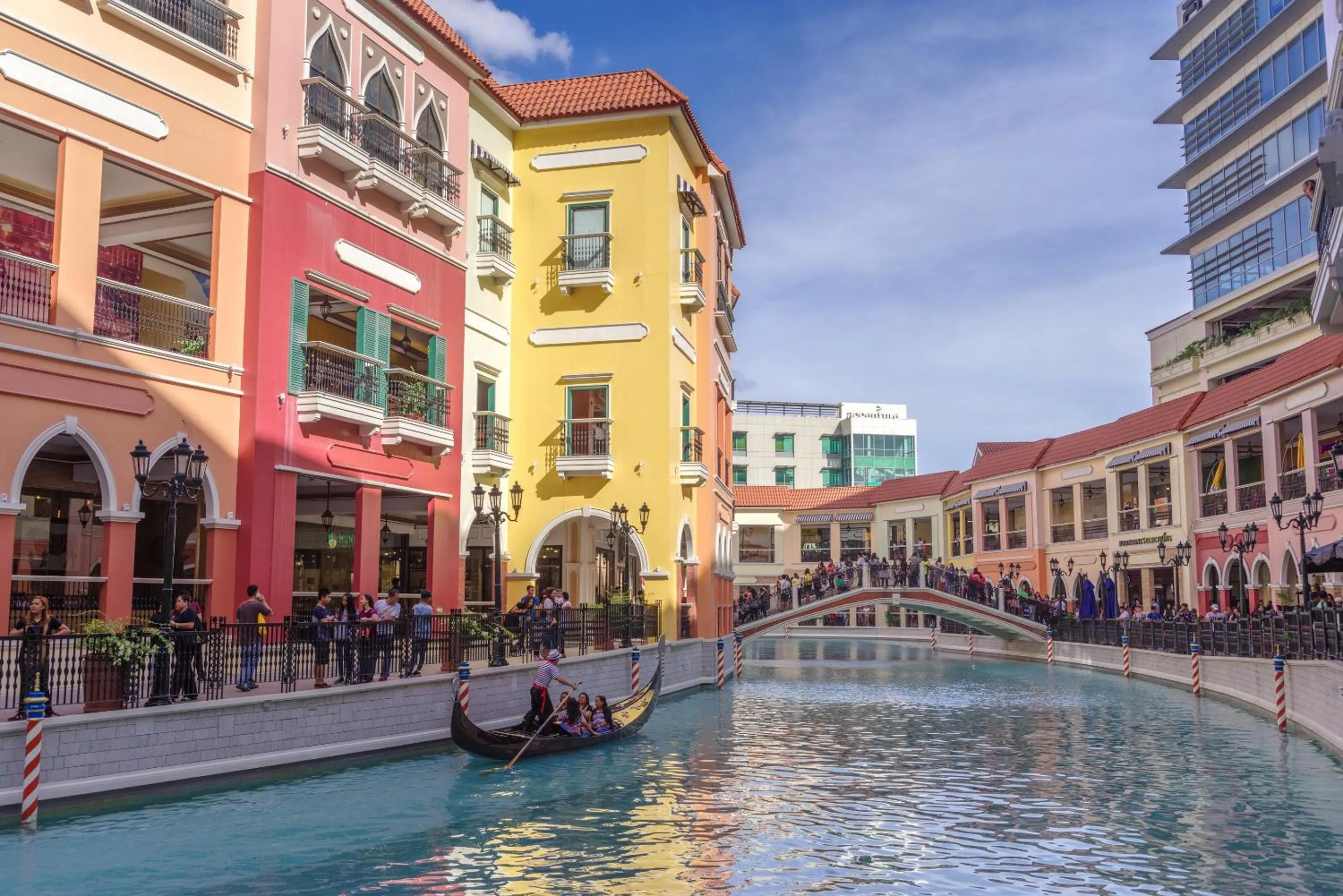 Nearby landmark in Luxe in Venice