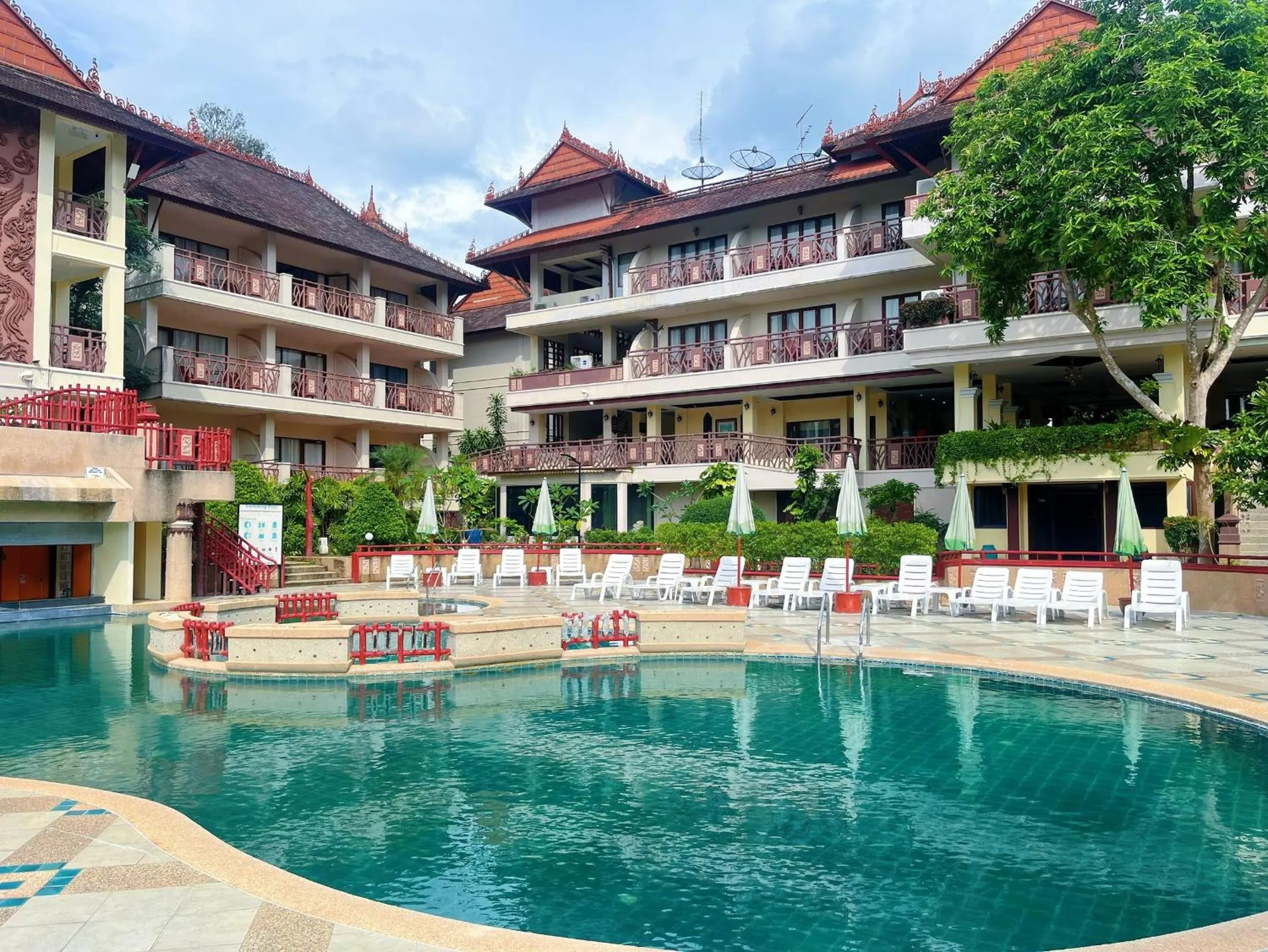 Swimming pool in Anyavee Aonang Bay