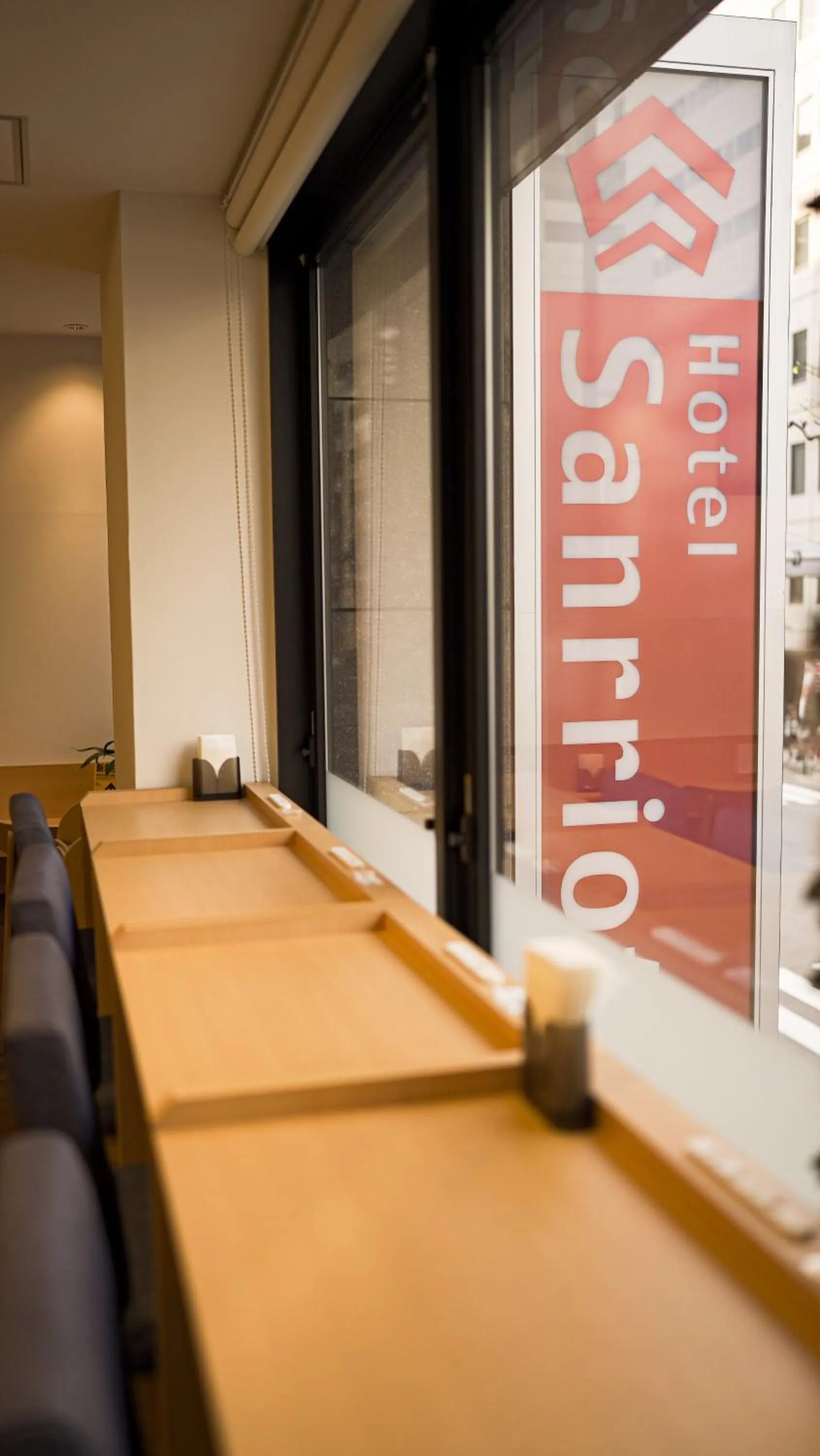 Communal lounge/ TV room in Hotel Sanrriott Osaka Hommachi