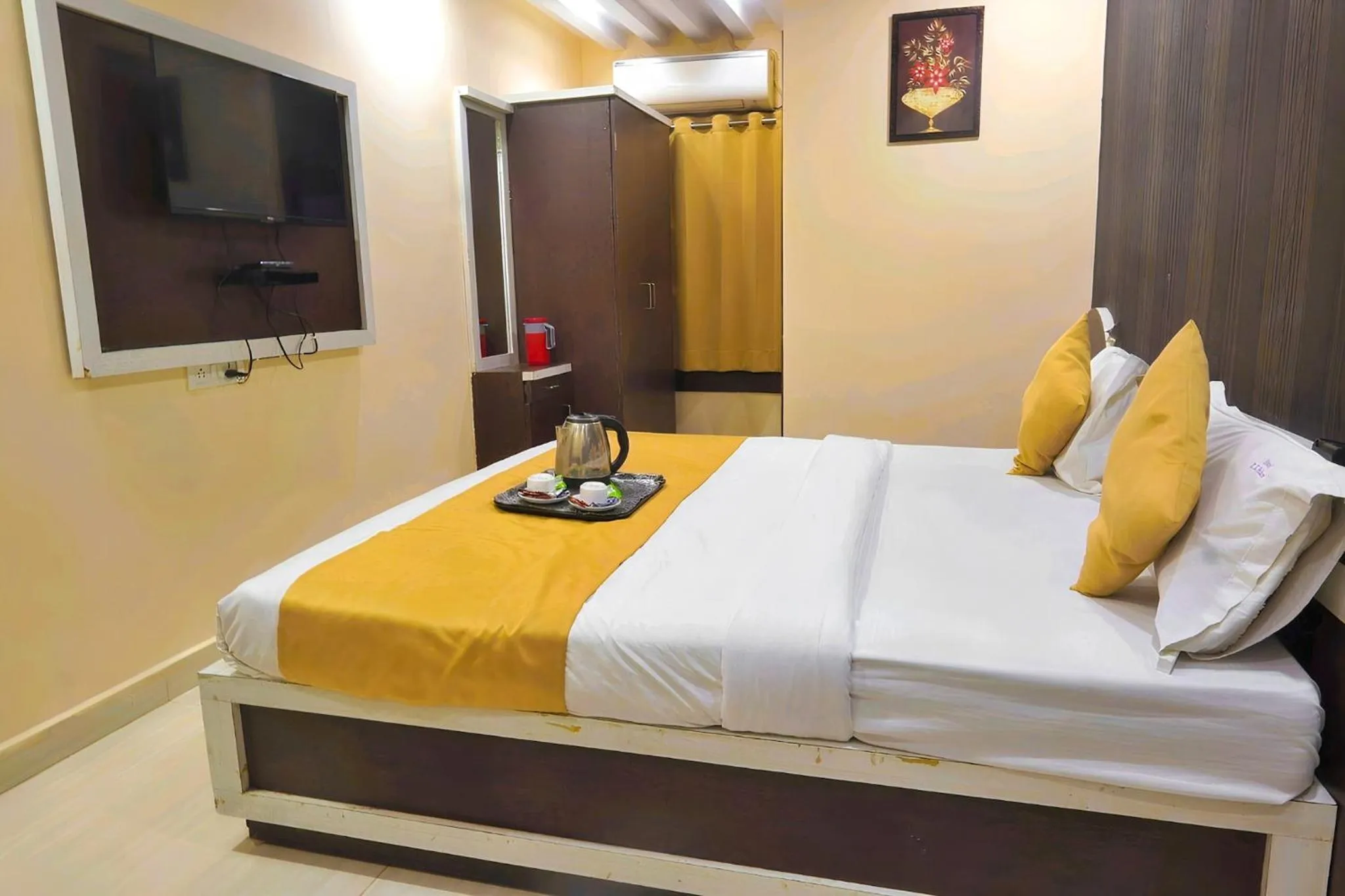 Bed in HOTEL R K PALACE Bhopal