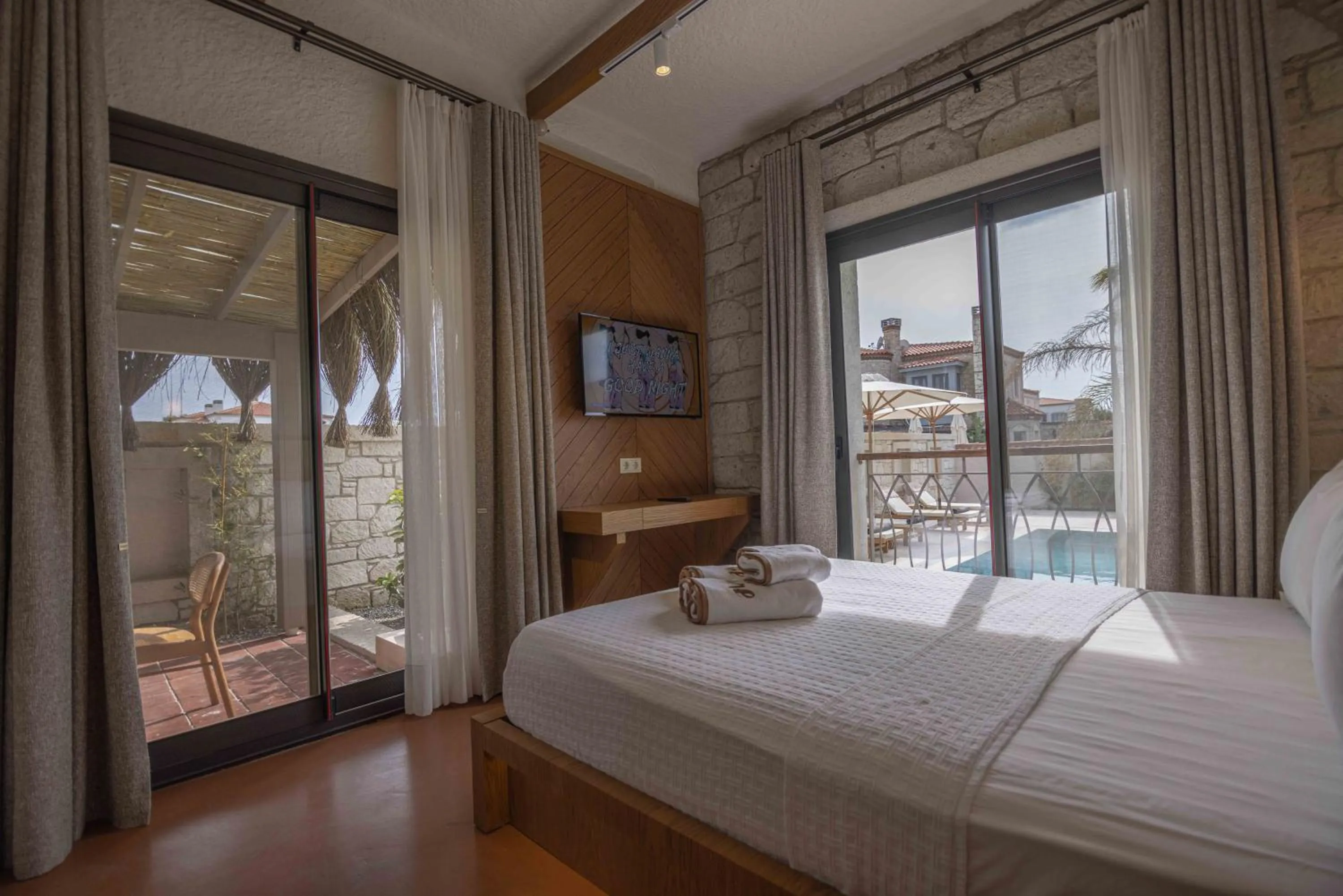 Bed in June Alaçatı Adult Only