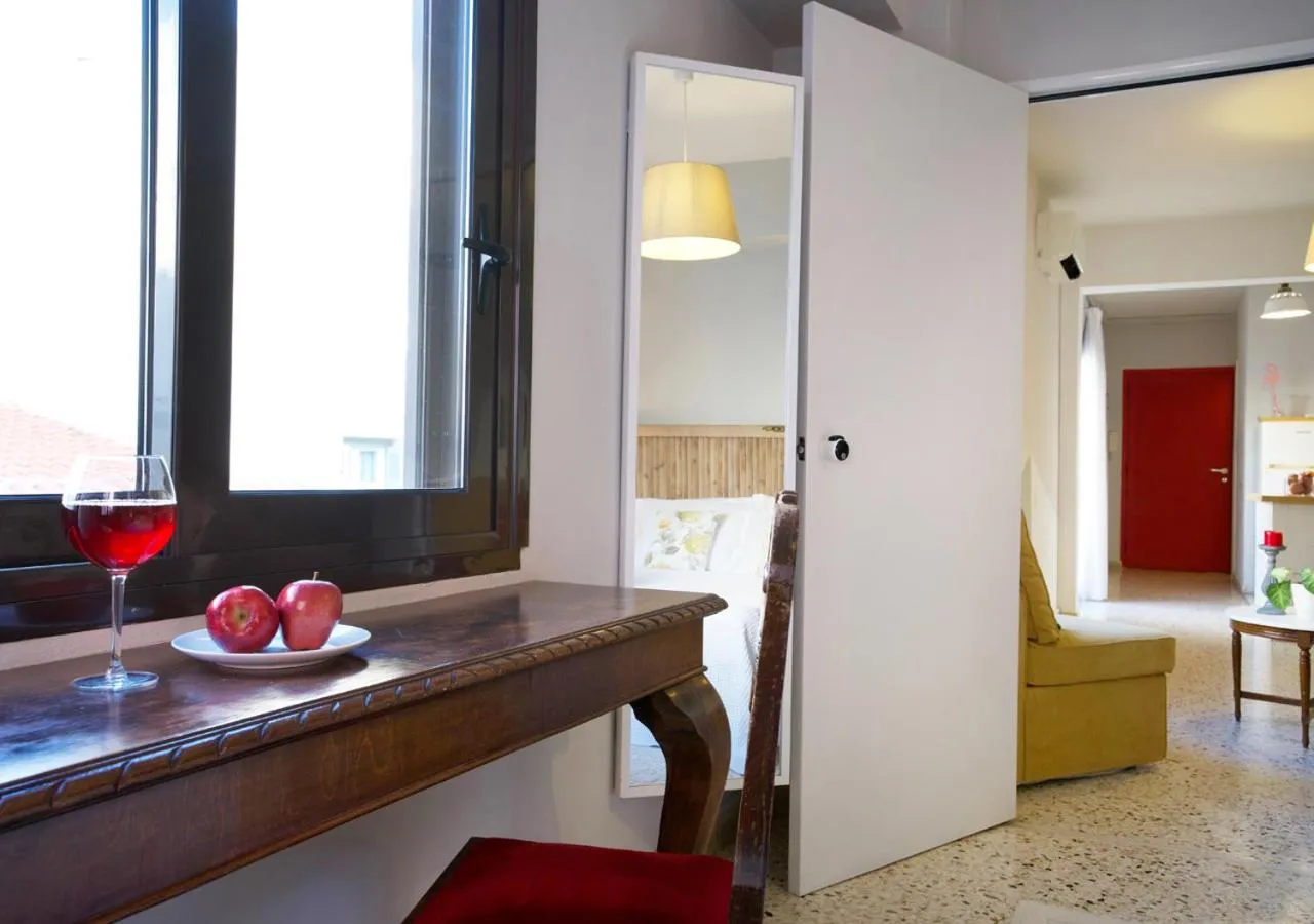 Seating area in Live in Athens, PSYRRI Meet Me Here Apartments