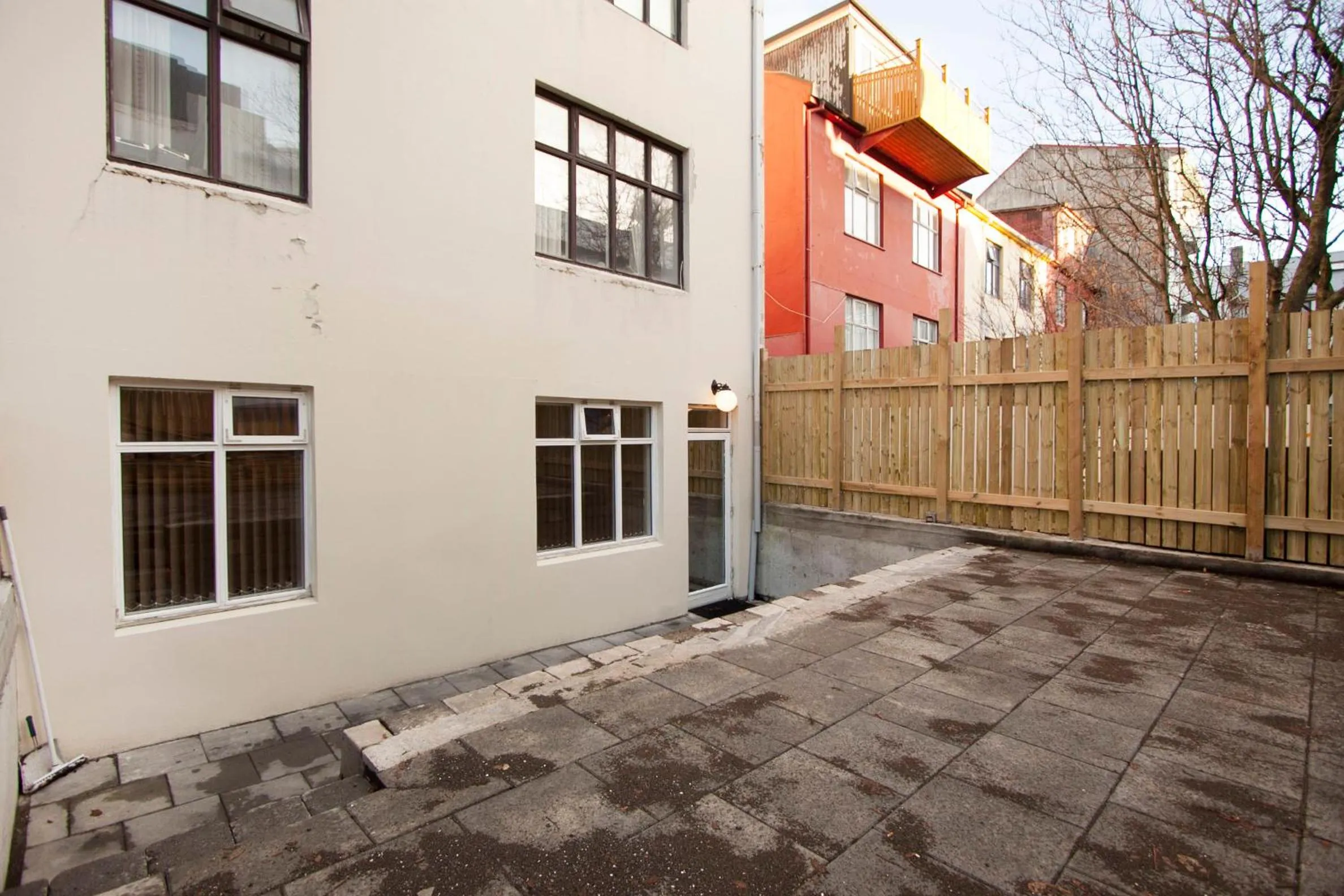 Property building in Astro Hverfisgata