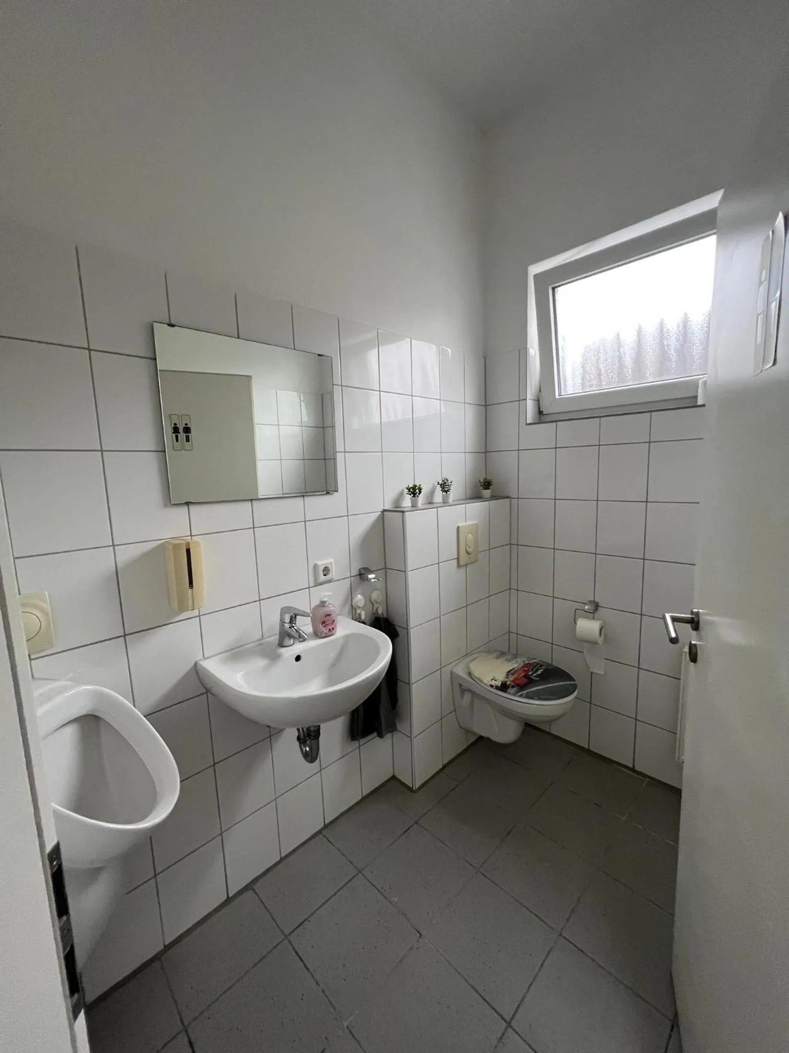 Bathroom in Aparts Room Hannover Centrum