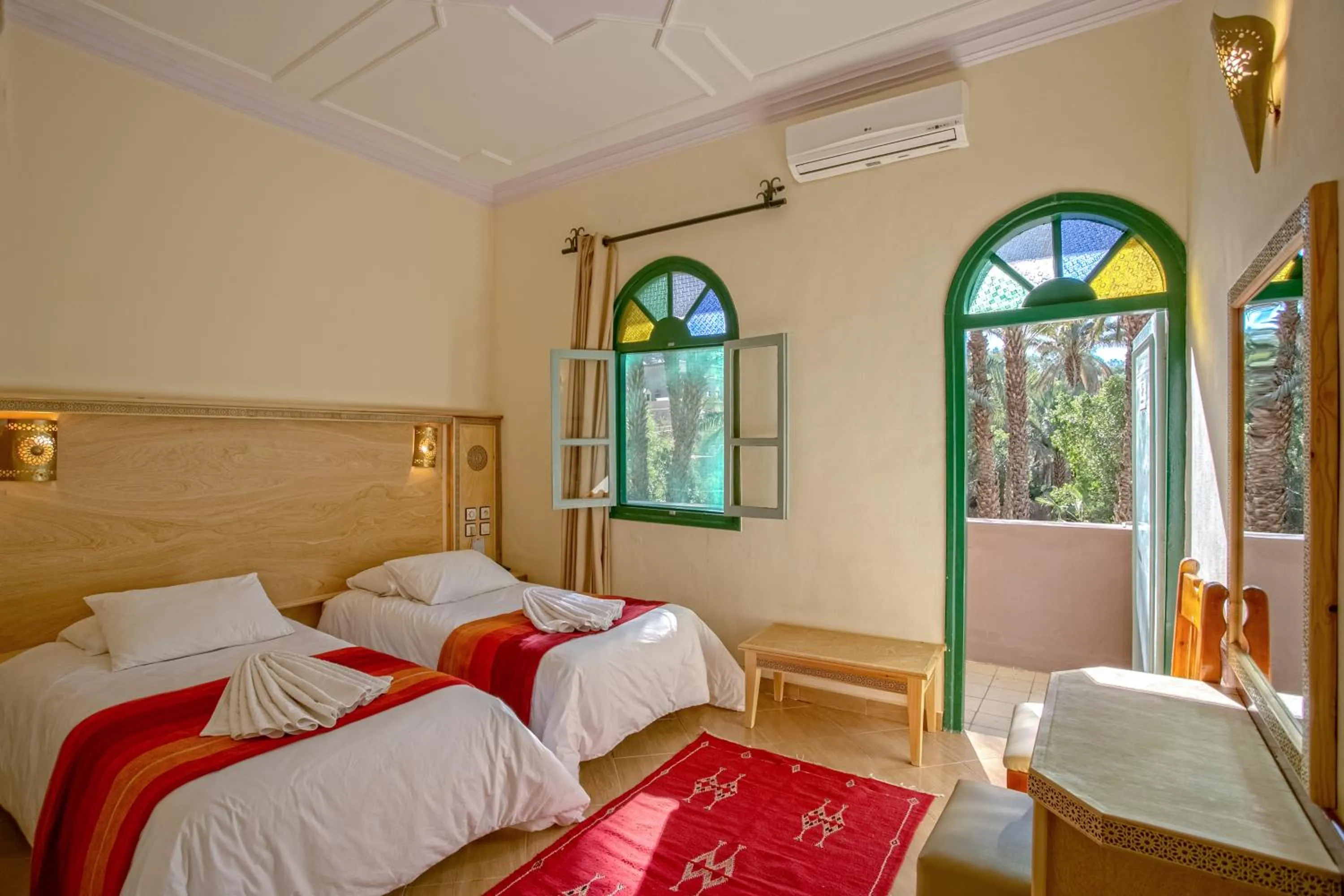 Balcony/Terrace, Bed in Kasbah Sirocco