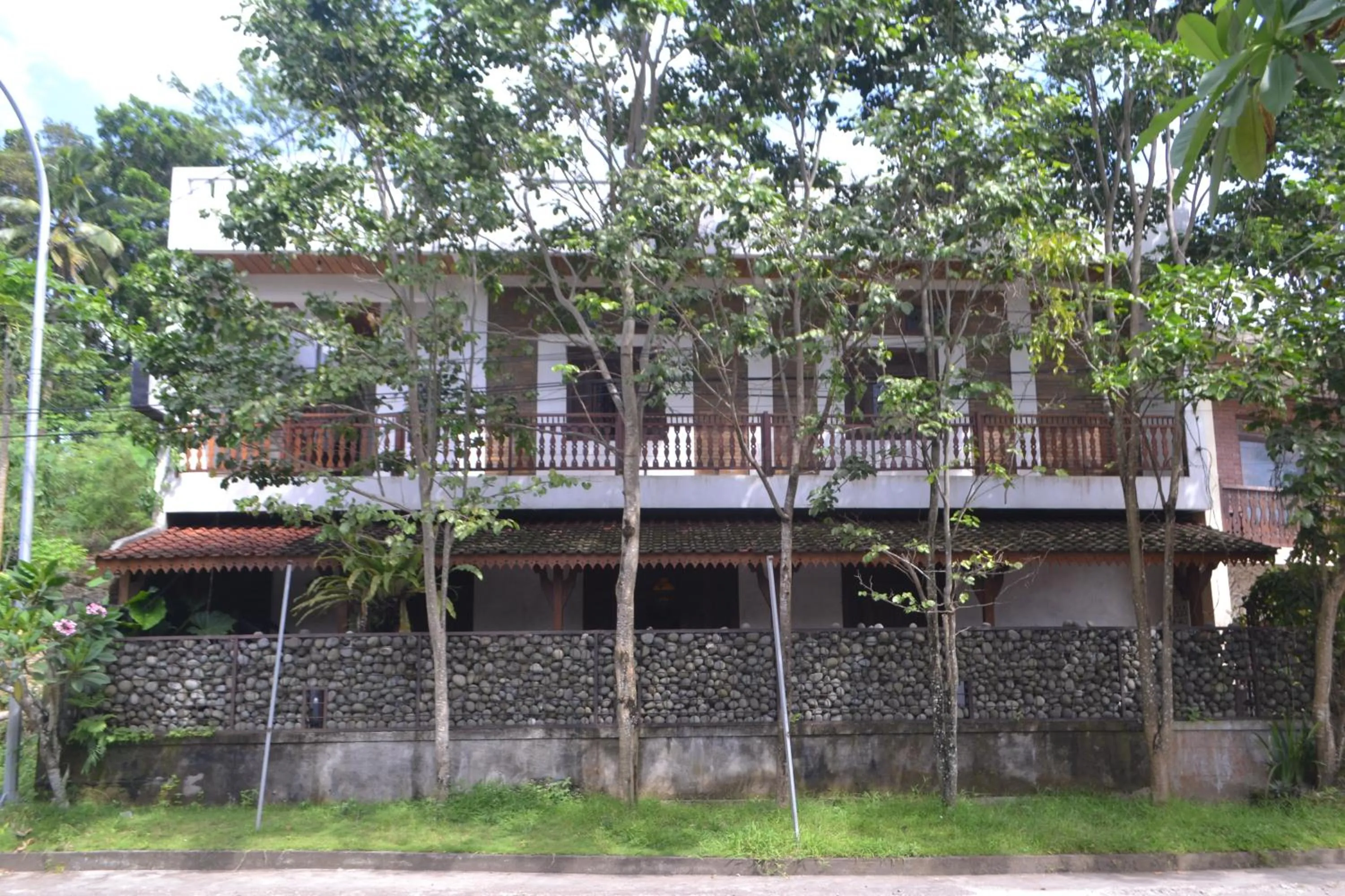 hotel batukaras kalaras