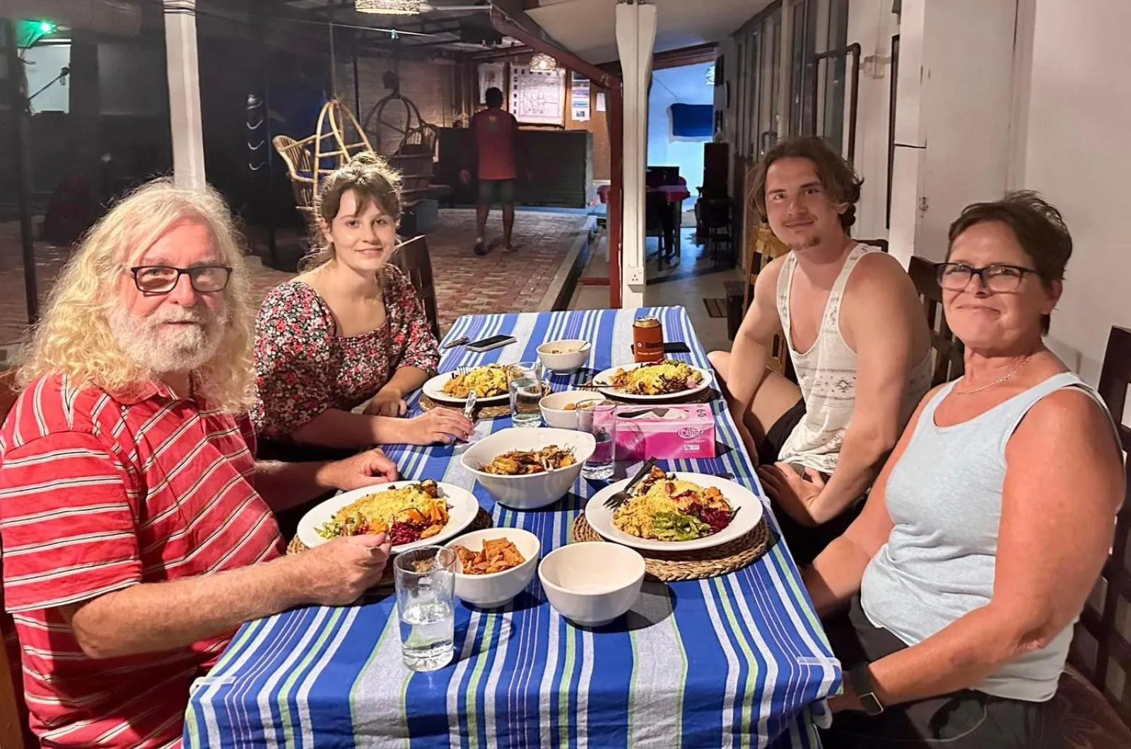 Food and drinks in Kenno's Korner