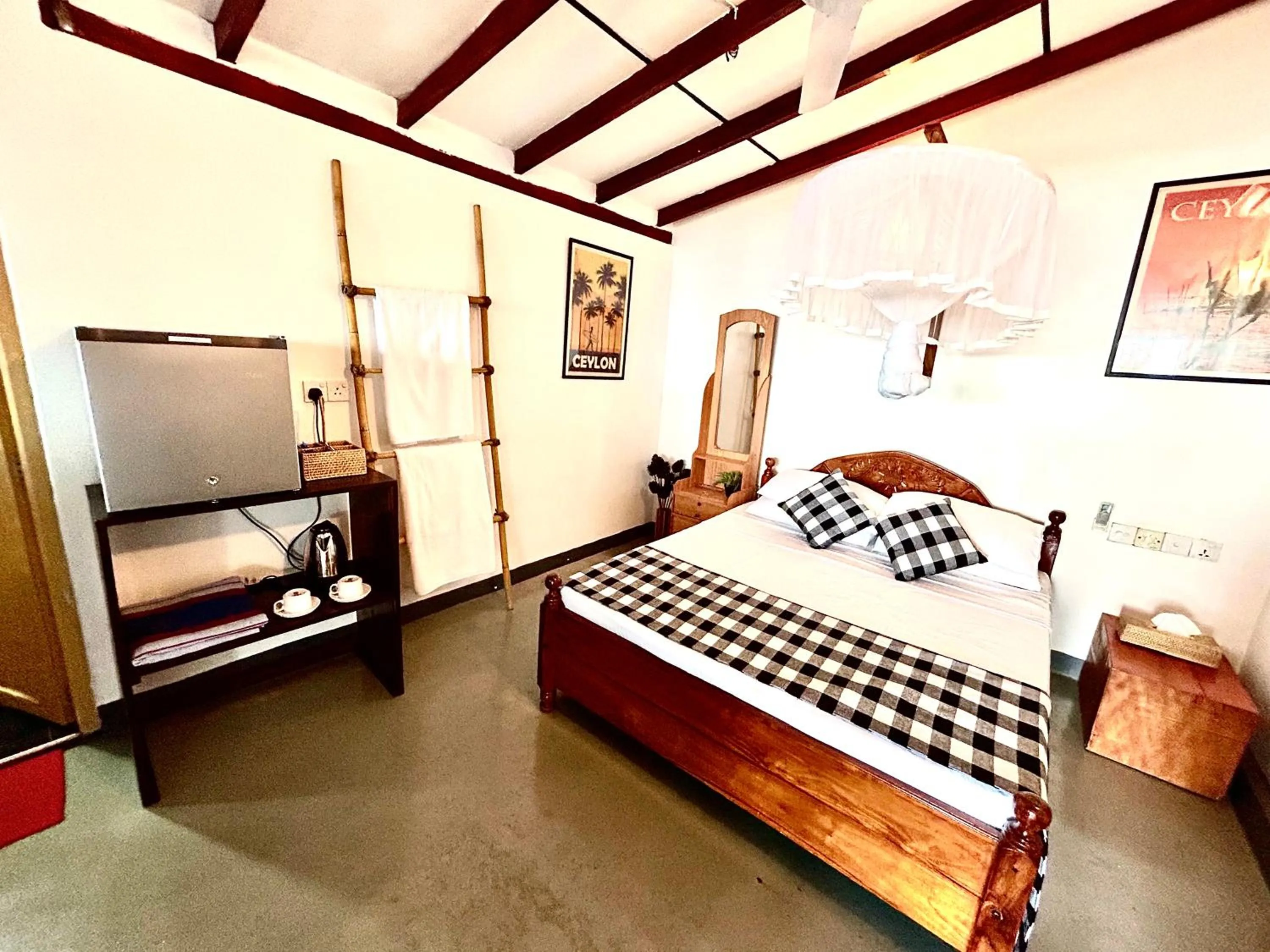 Bedroom in Kenno's Korner