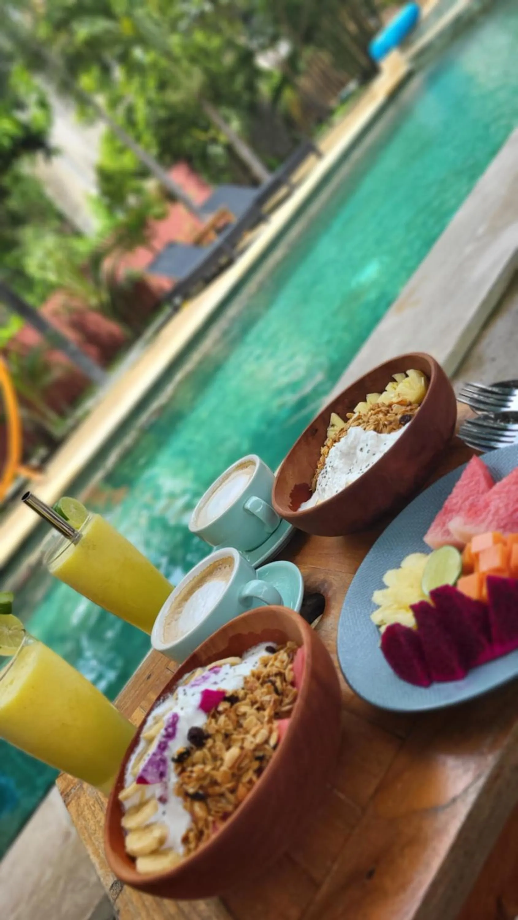 Food in The Barefoot Blondie Village