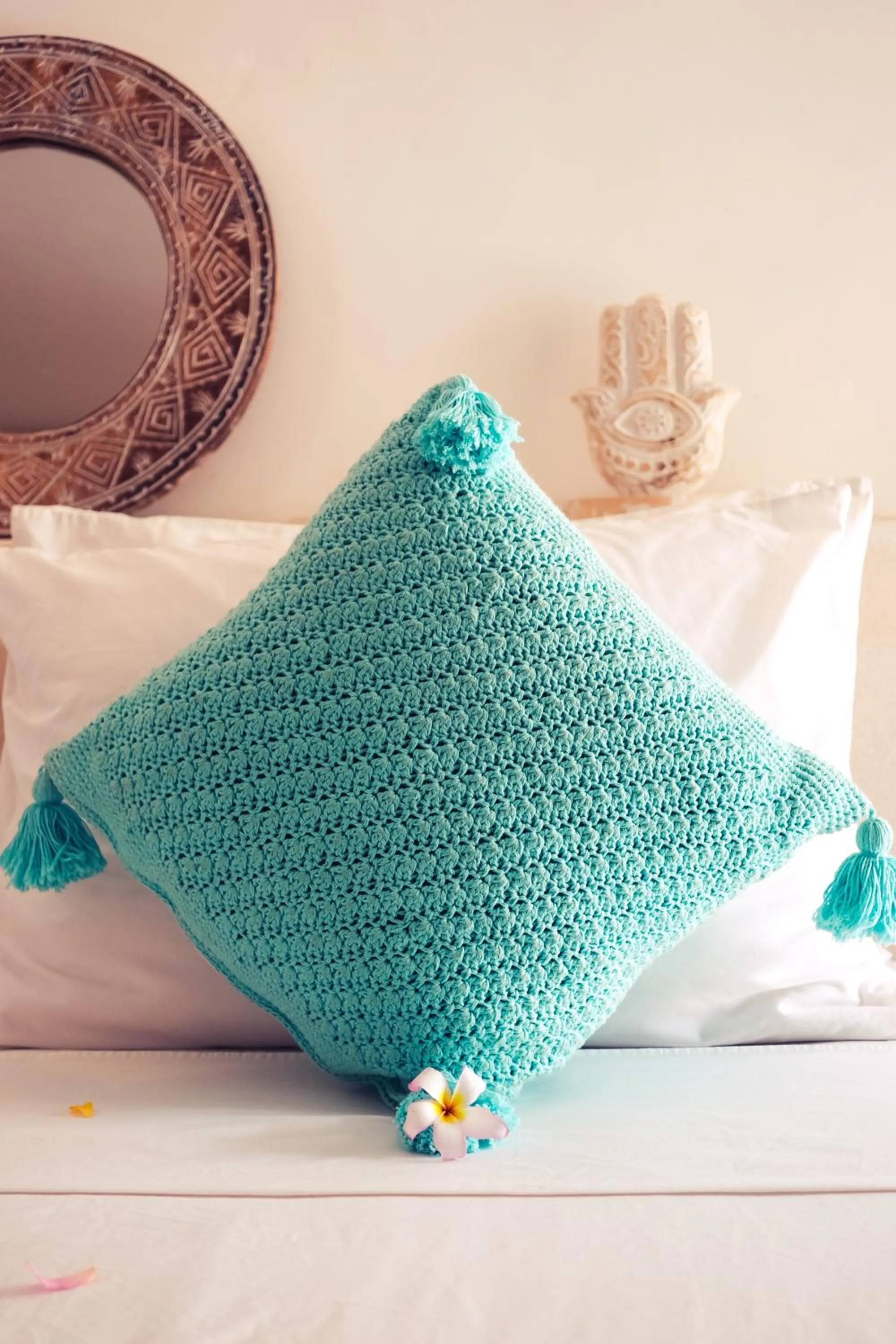 Bed in The Barefoot Blondie Village