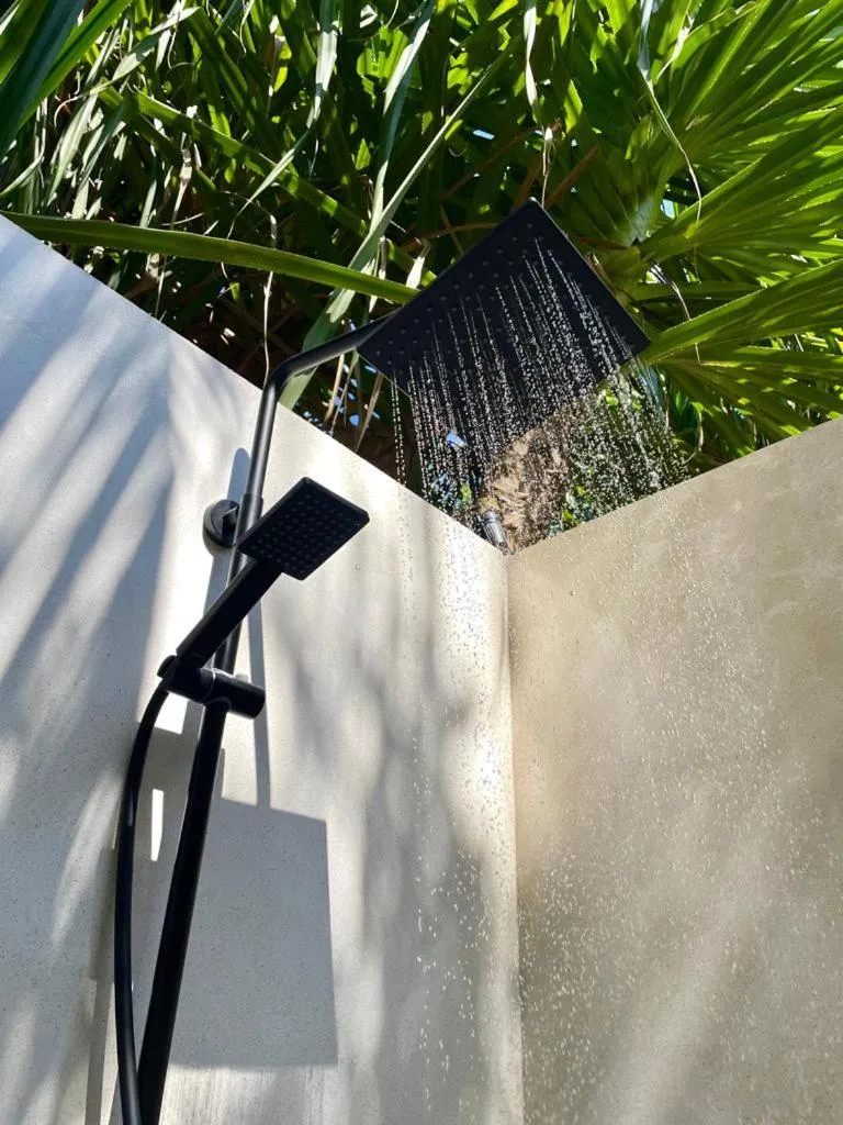 Shower in The Barefoot Blondie Village