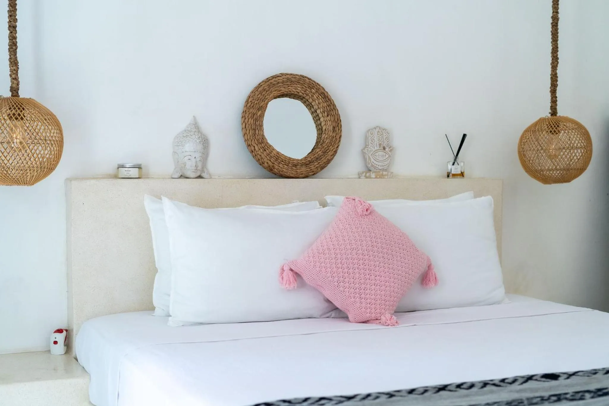 Bed in The Barefoot Blondie Village