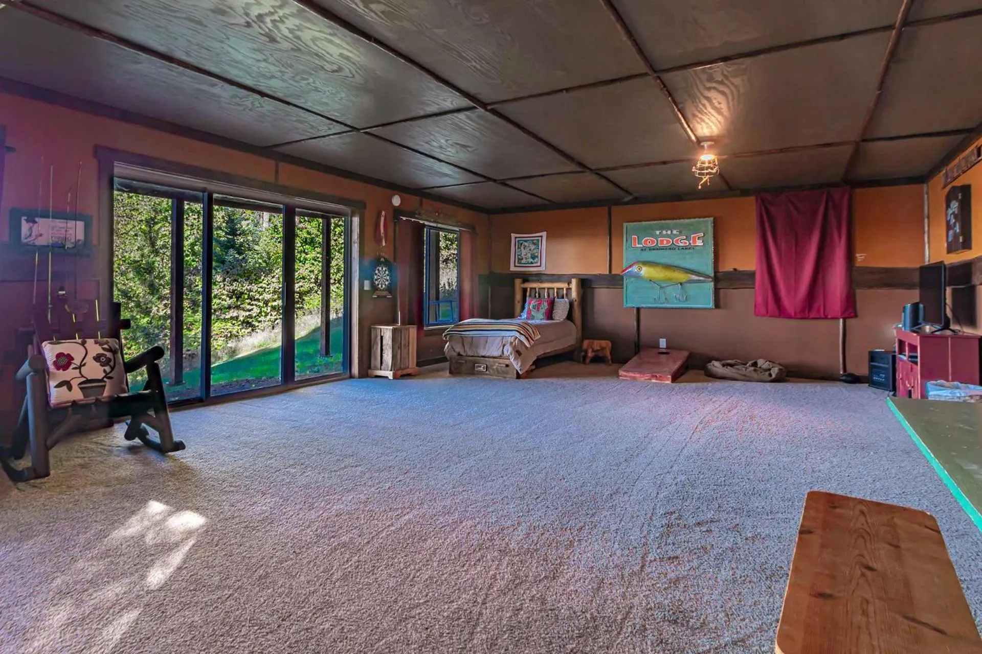 Spacious Leech Lake Home on 2 Private Acres, 200' of lake shore 15 Minutes to Walker with boat lift, dock, swimming, fire pit