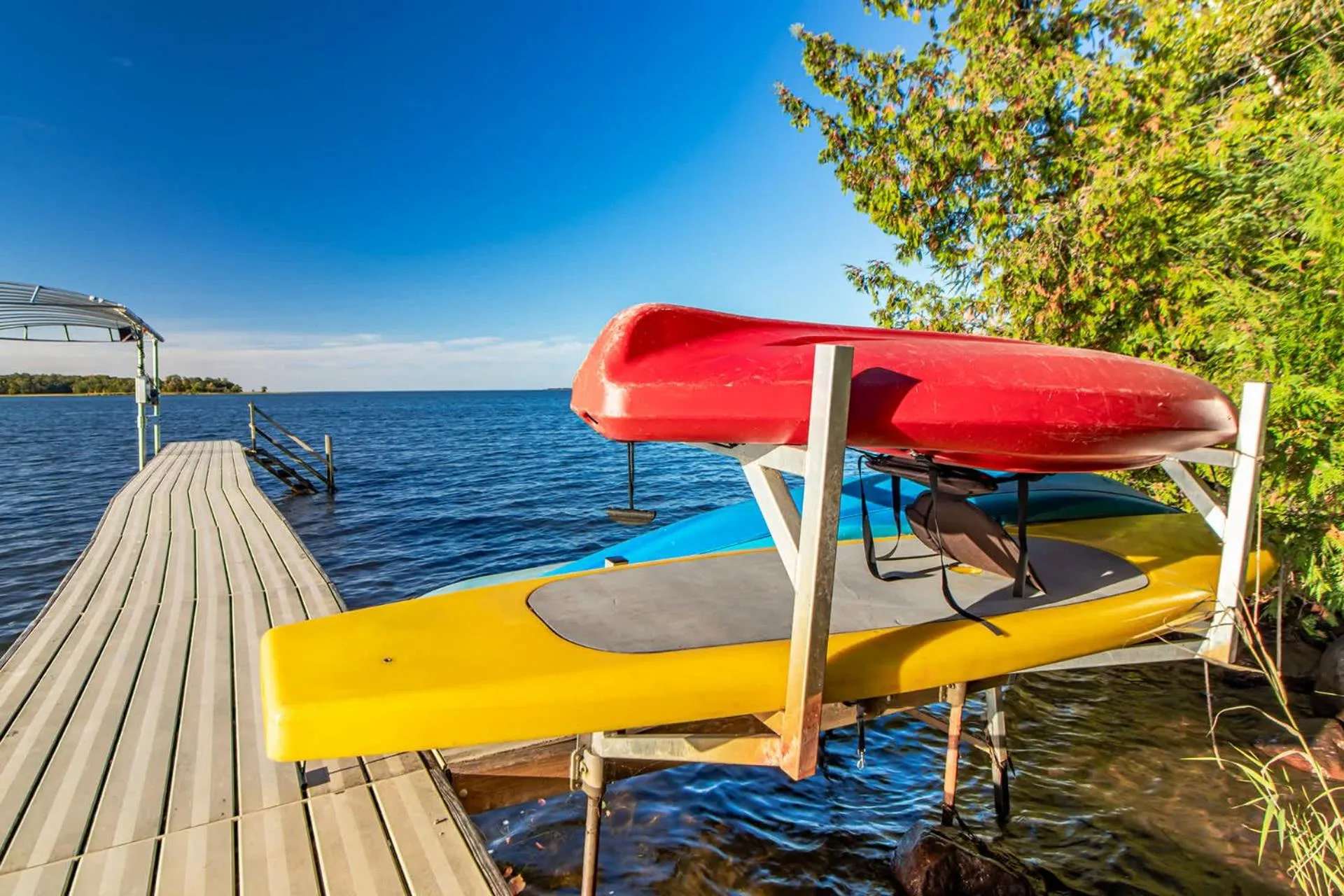 Spacious Leech Lake Home on 2 Private Acres, 200' of lake shore 15 Minutes to Walker with boat lift, dock, swimming, fire pit