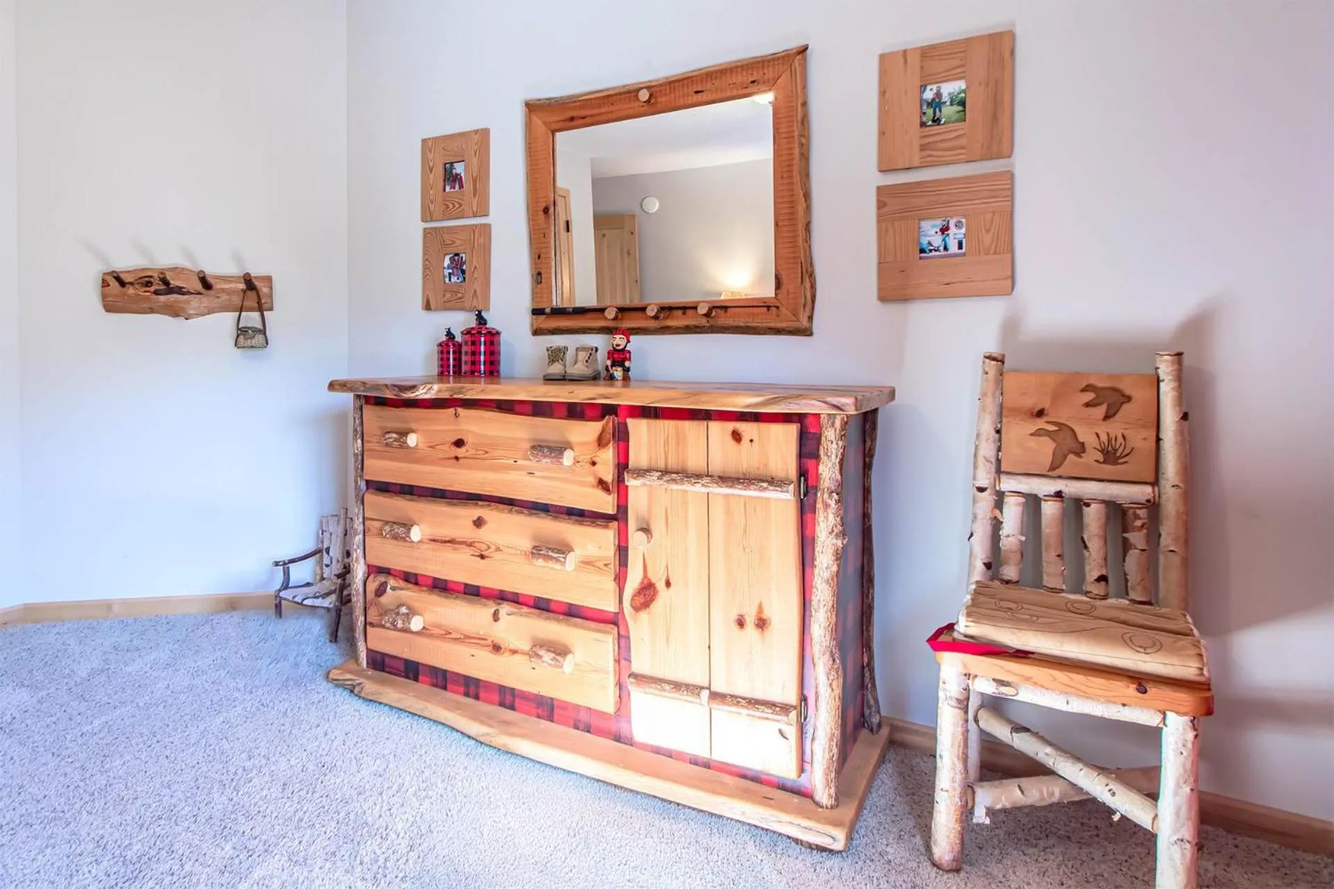 Spacious Leech Lake Home on 2 Private Acres, 200' of lake shore 15 Minutes to Walker with boat lift, dock, swimming, fire pit