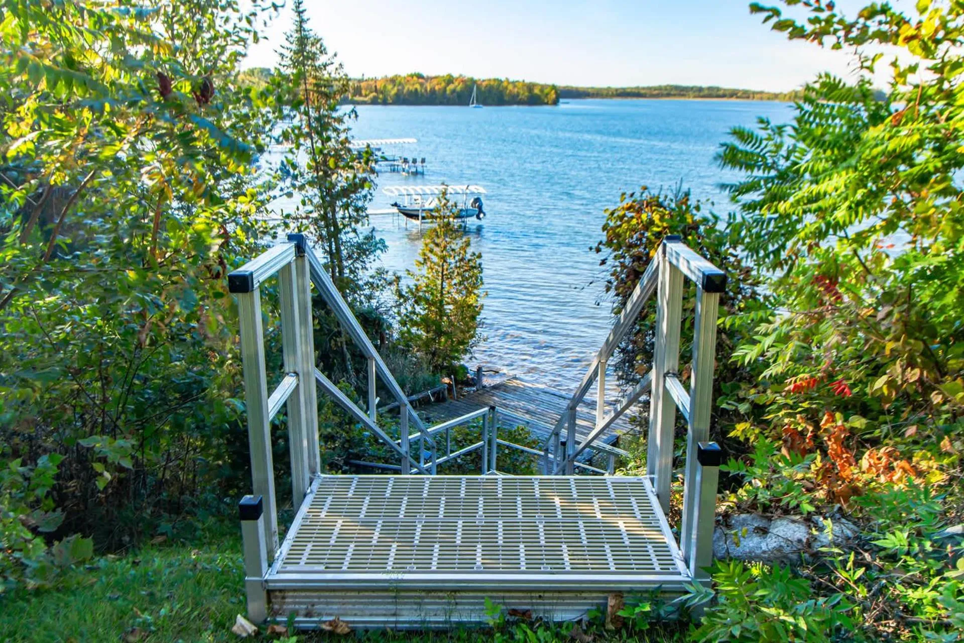 Spacious Leech Lake Home on 2 Private Acres, 200' of lake shore 15 Minutes to Walker with boat lift, dock, swimming, fire pit