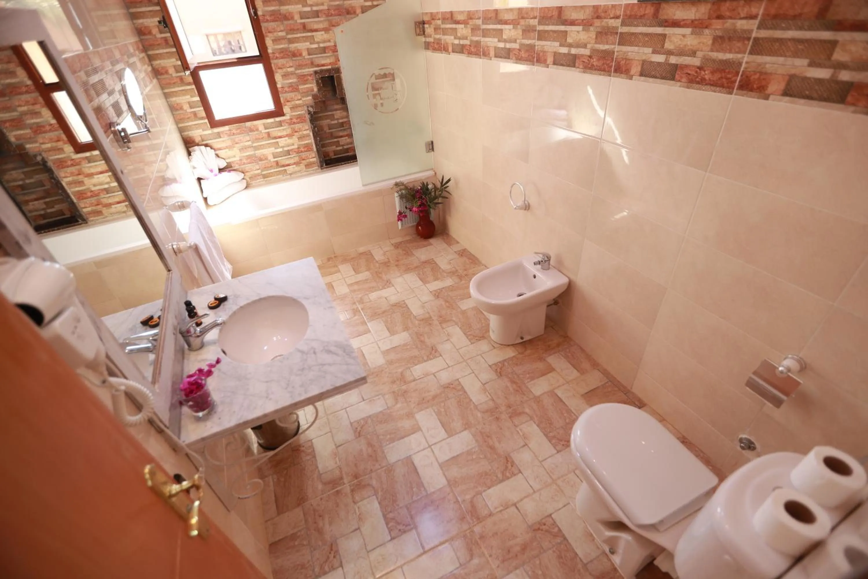 Bathroom in Kasbah Tizimi