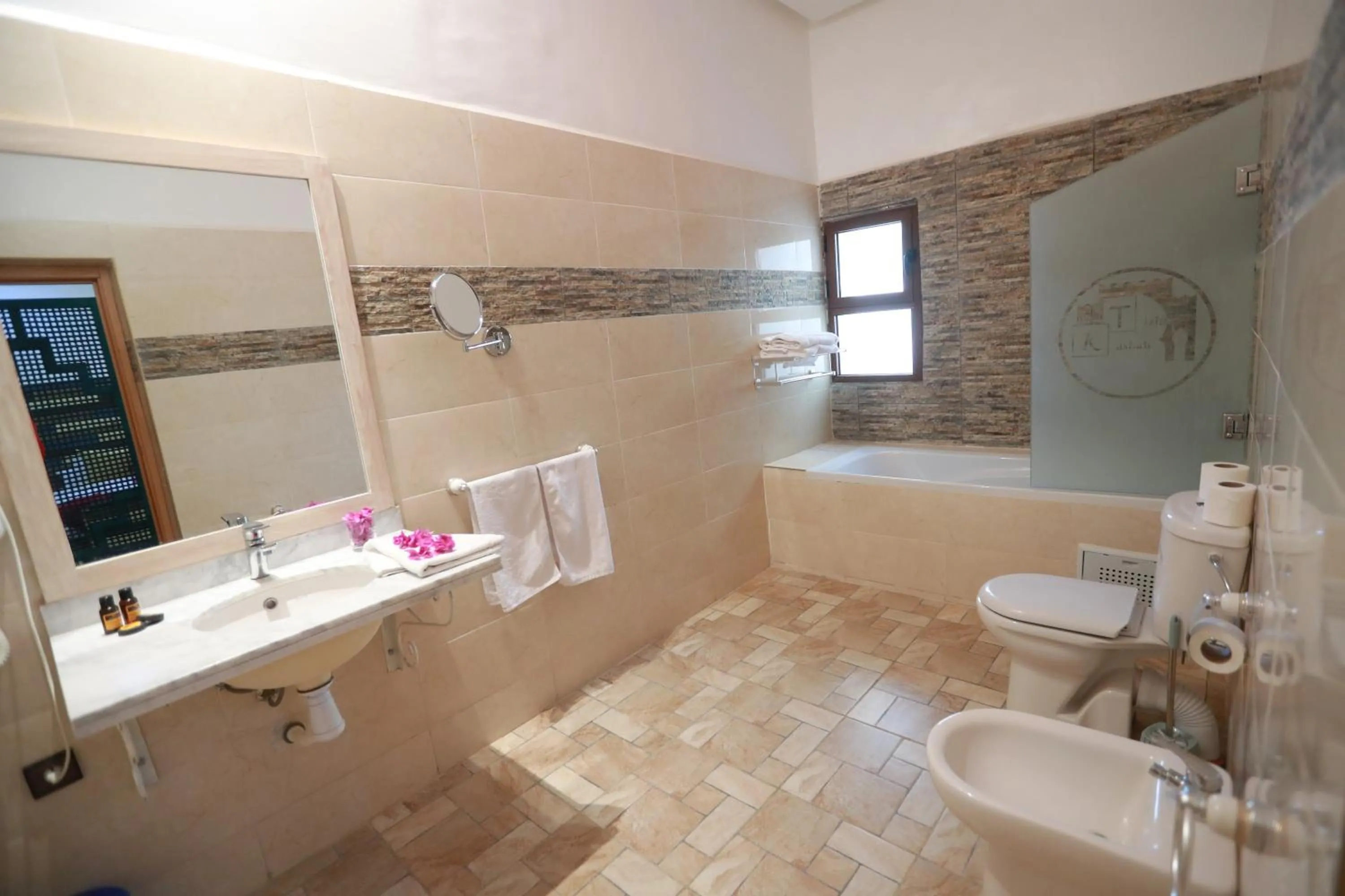 Bathroom in Kasbah Tizimi