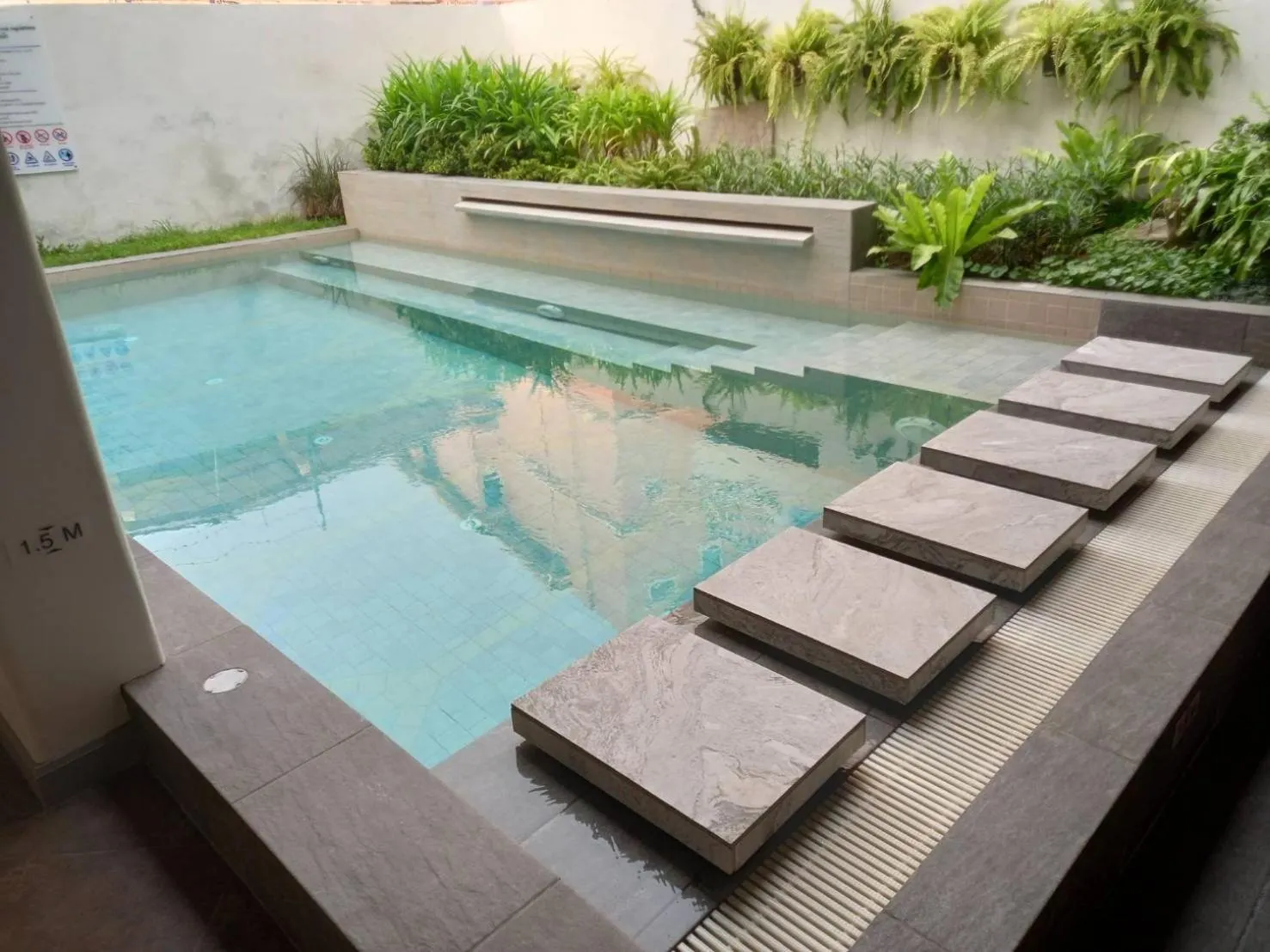 Day in Valentier Cafe and Hotel