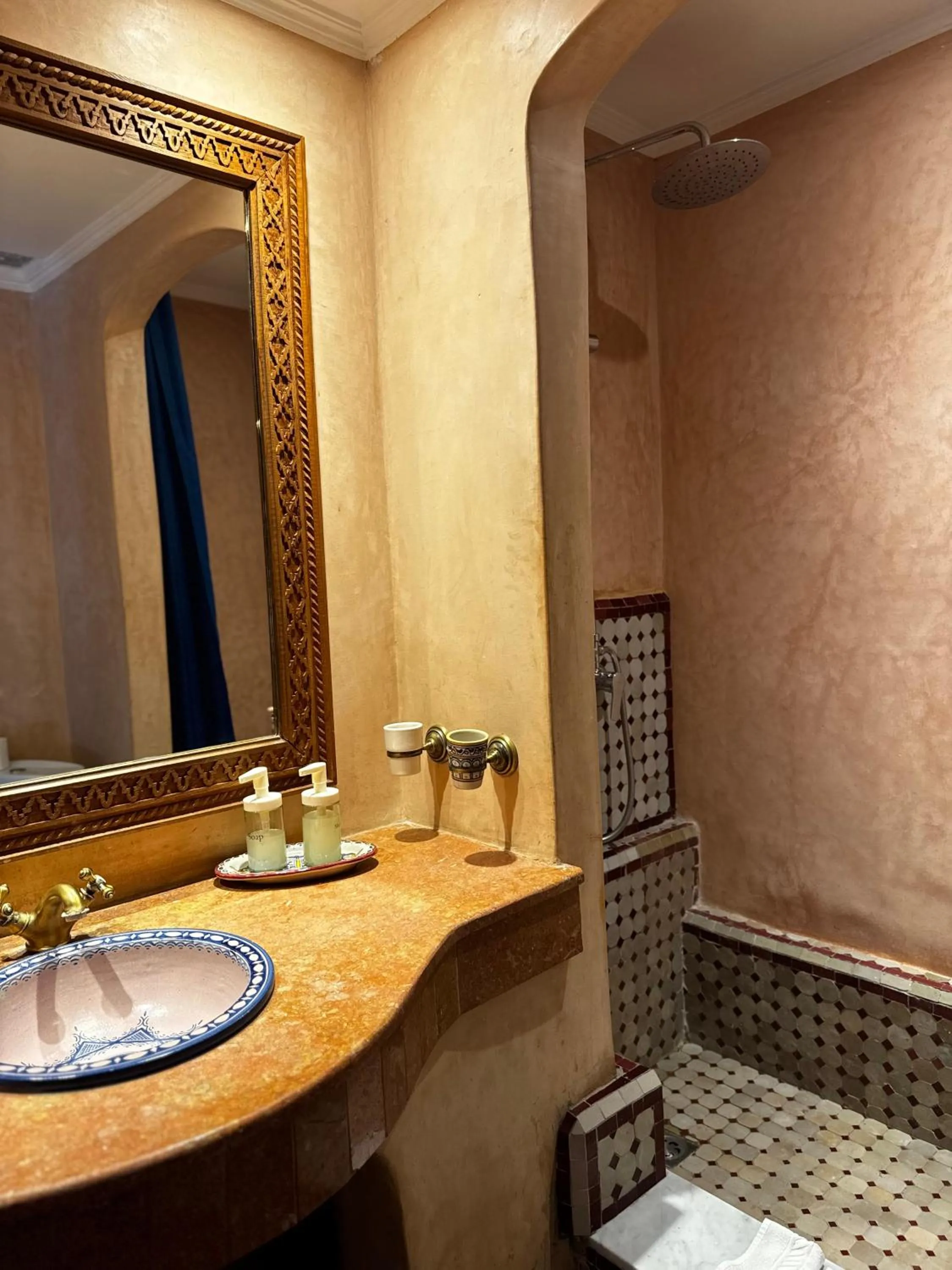 Bathroom in Riad Dar Laura