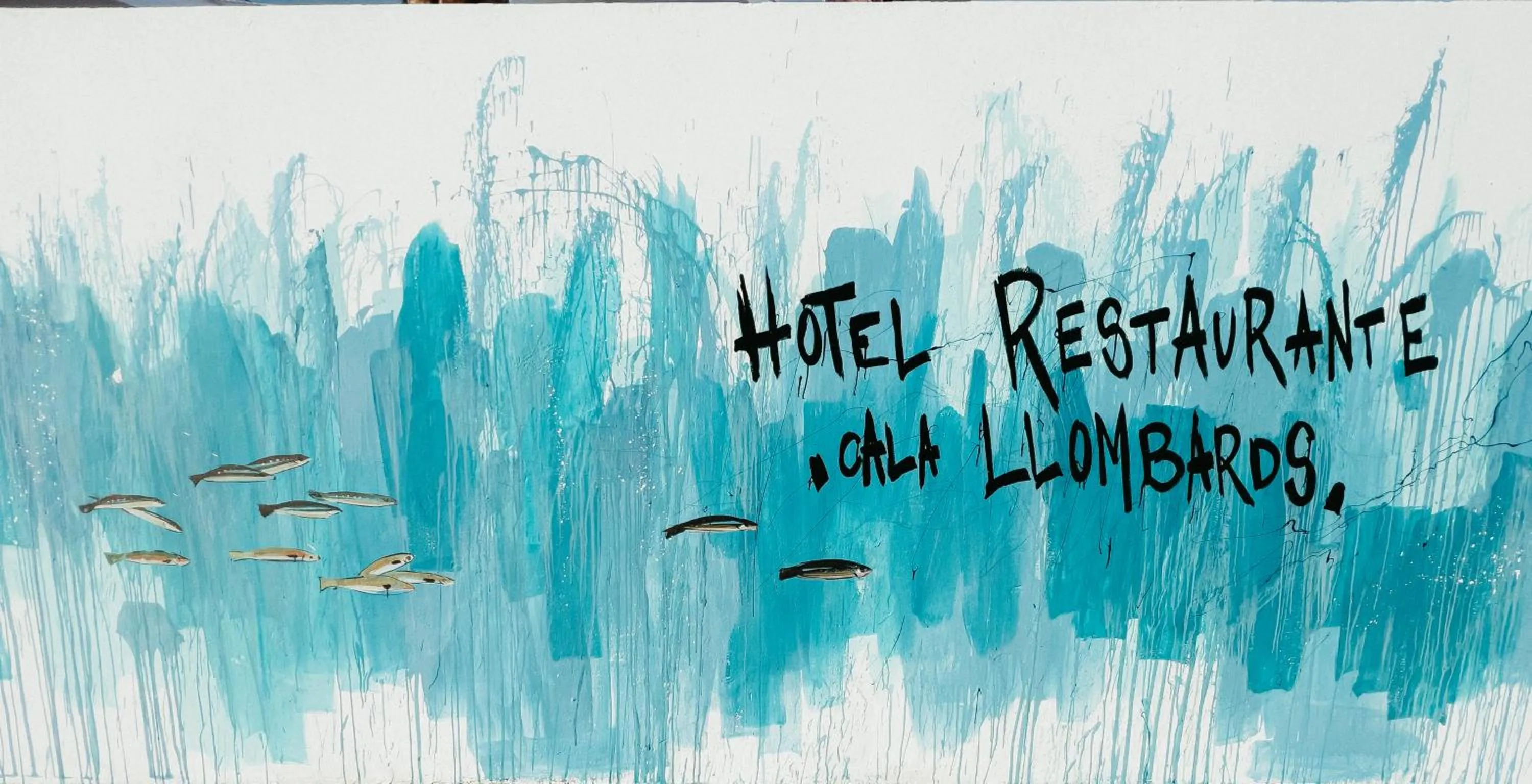 Property building in Hostal Cala Llombards