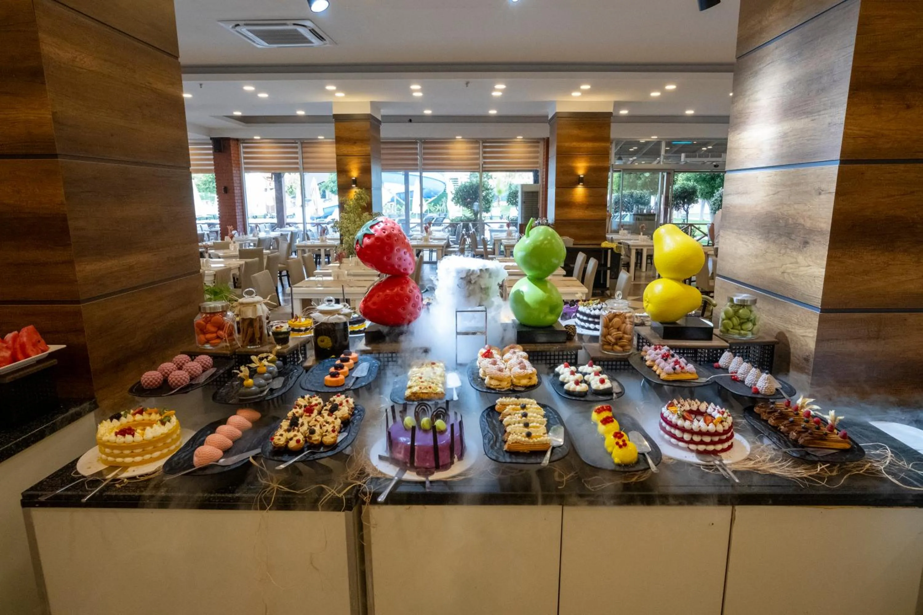 Restaurant/places to eat in FORE RESORT & SPA