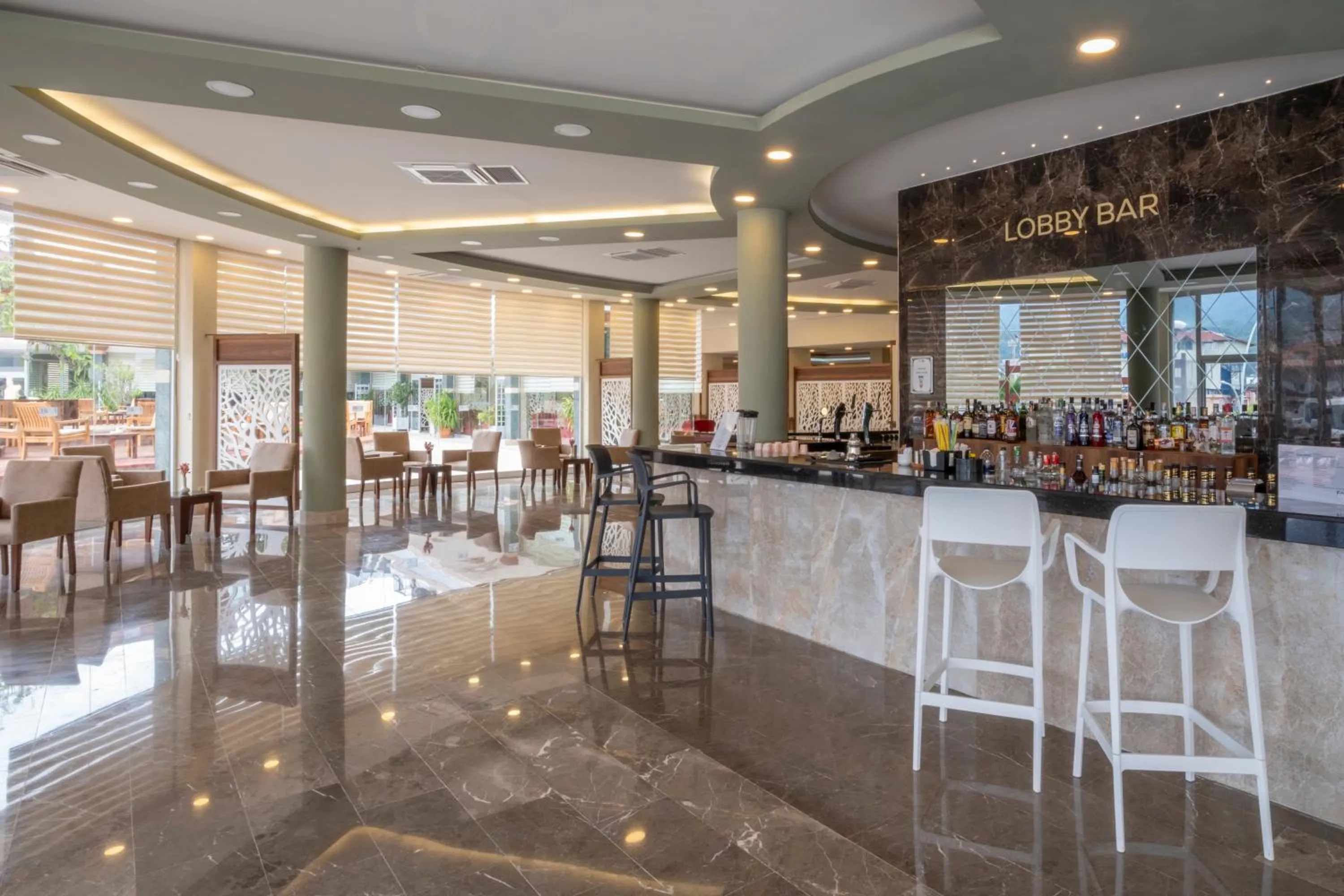 Lounge or bar in FORE RESORT & SPA