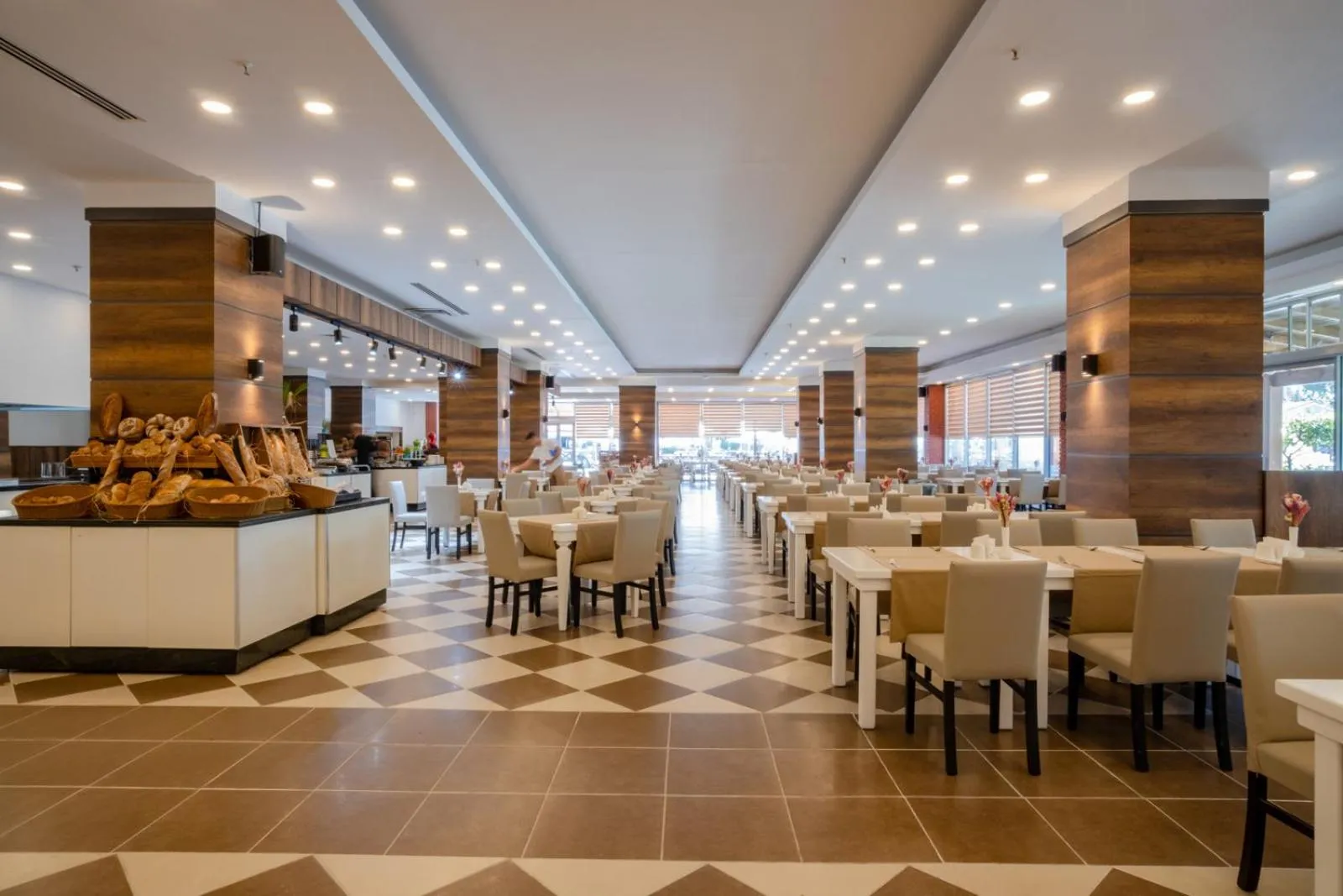 Restaurant/places to eat in FORE RESORT & SPA