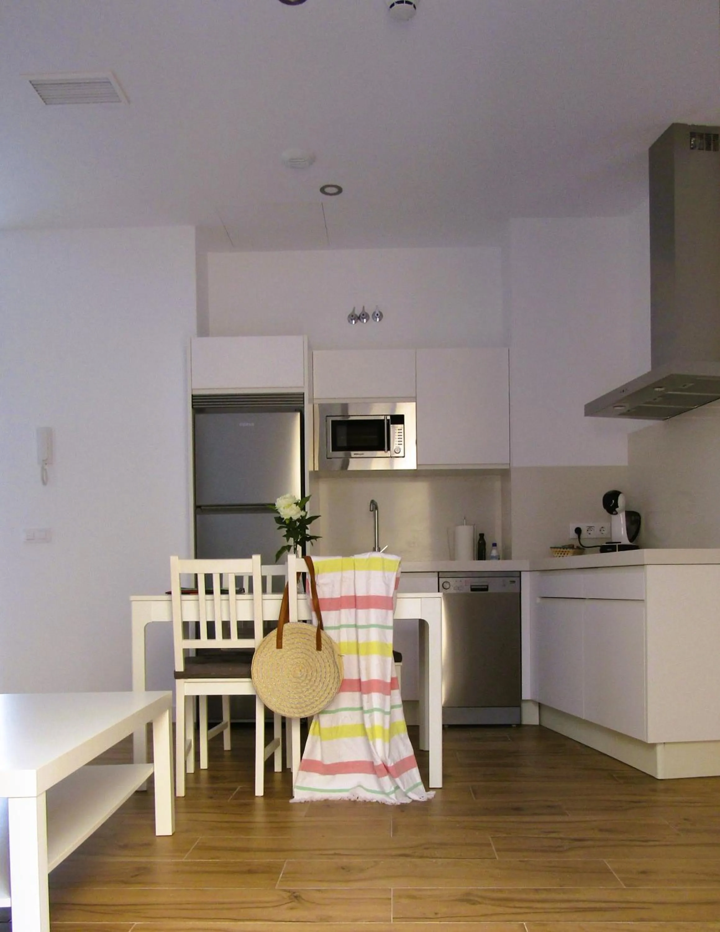 Dining area in Apartamentos Santa María 15