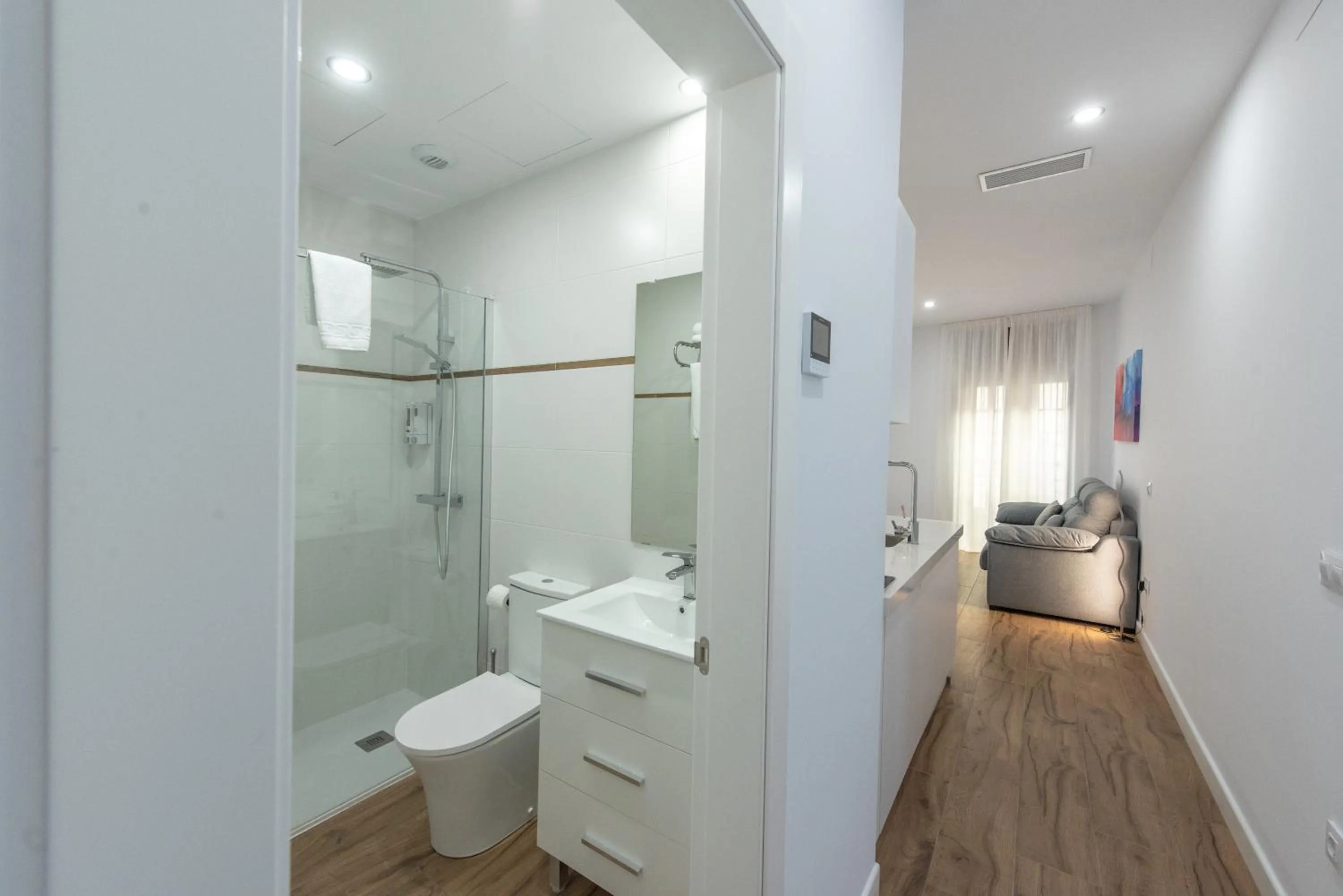 Bathroom in Apartamentos Santa María 15