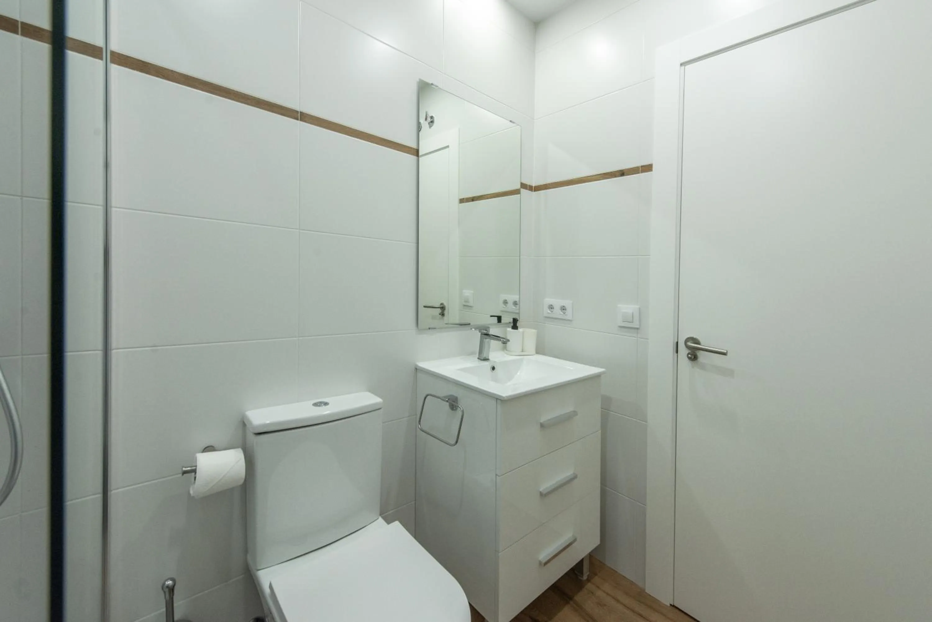 Bathroom in Apartamentos Santa María 15