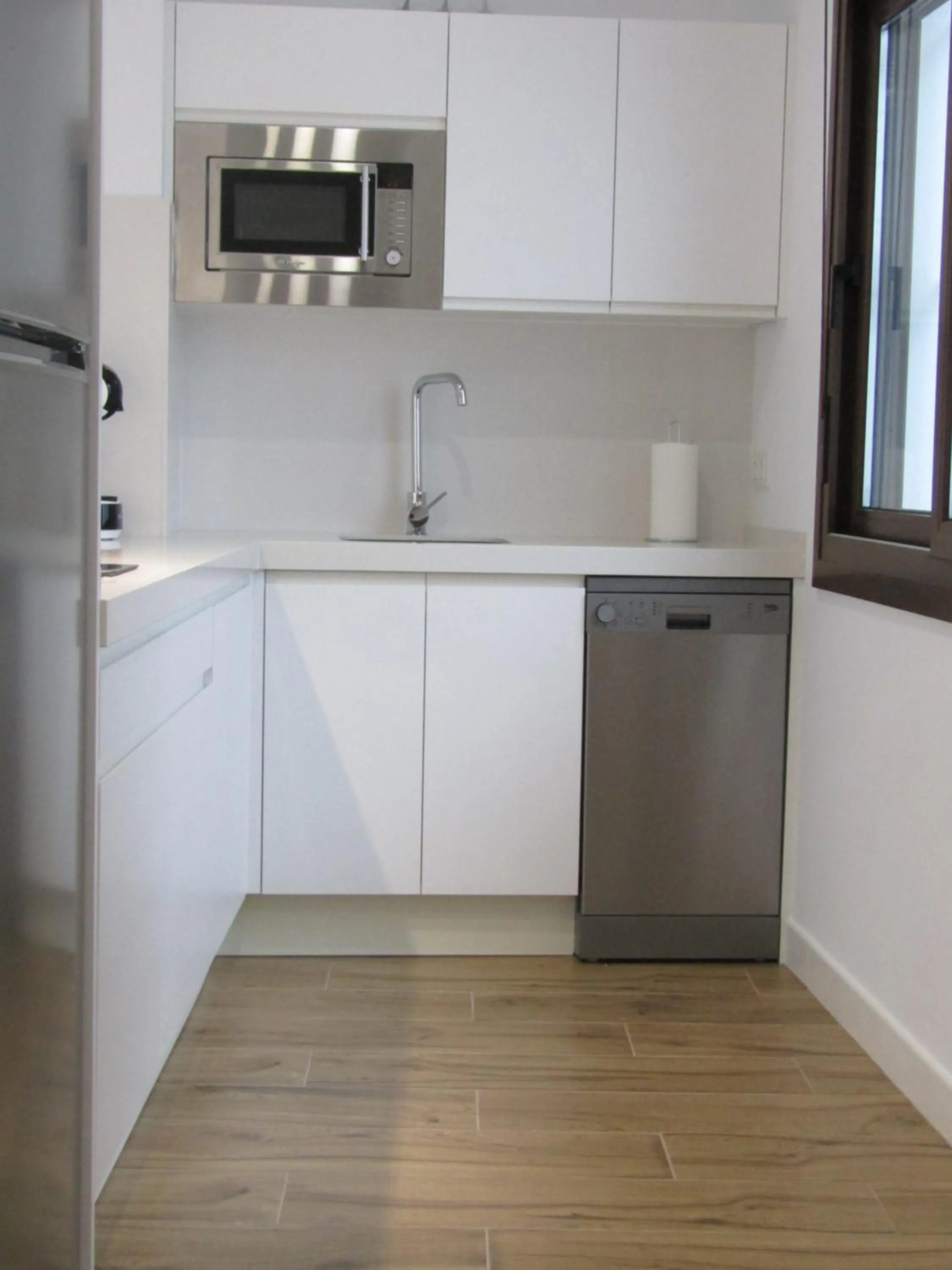 Kitchen or kitchenette in Apartamentos Santa María 15