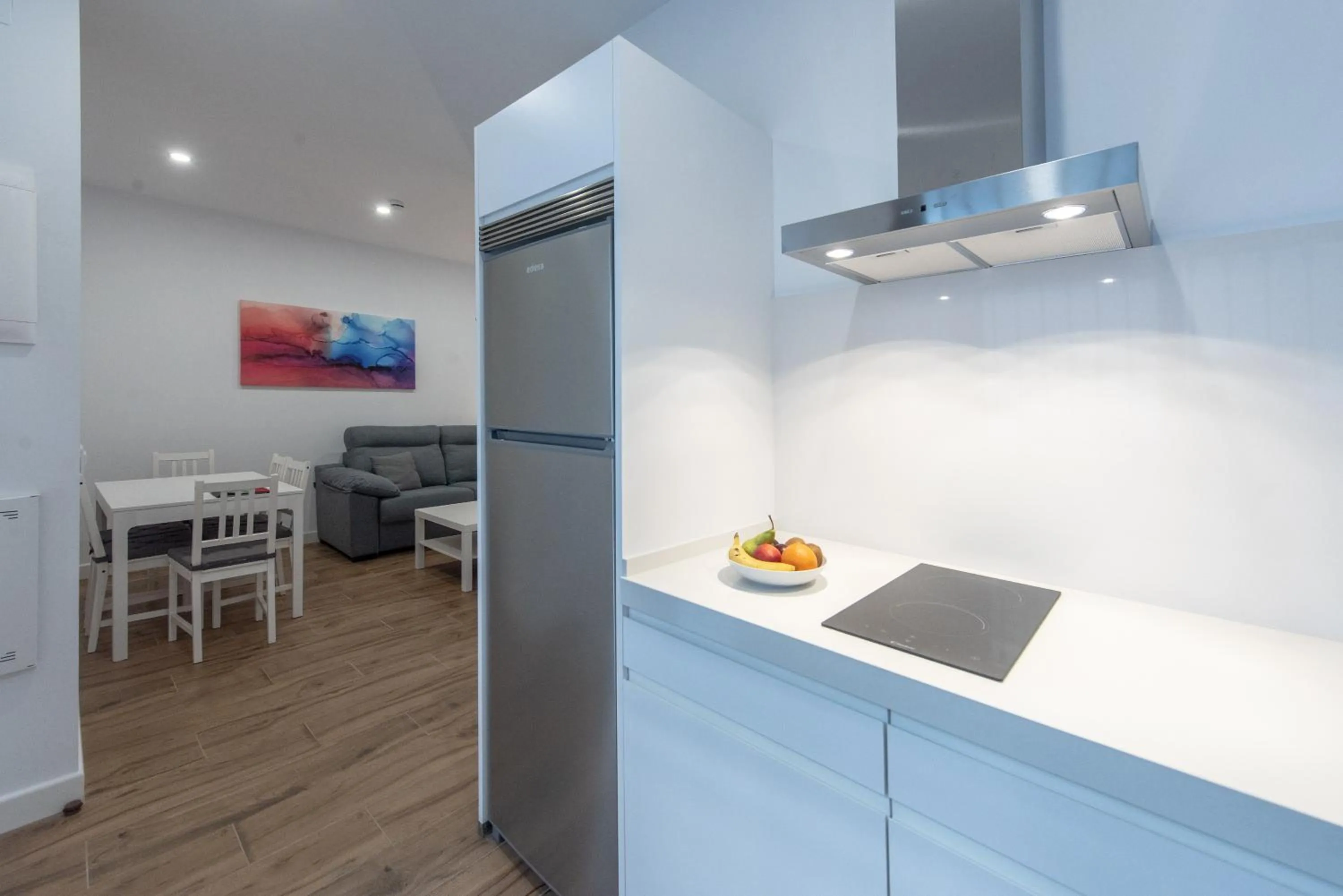 Kitchen or kitchenette in Apartamentos Santa María 15